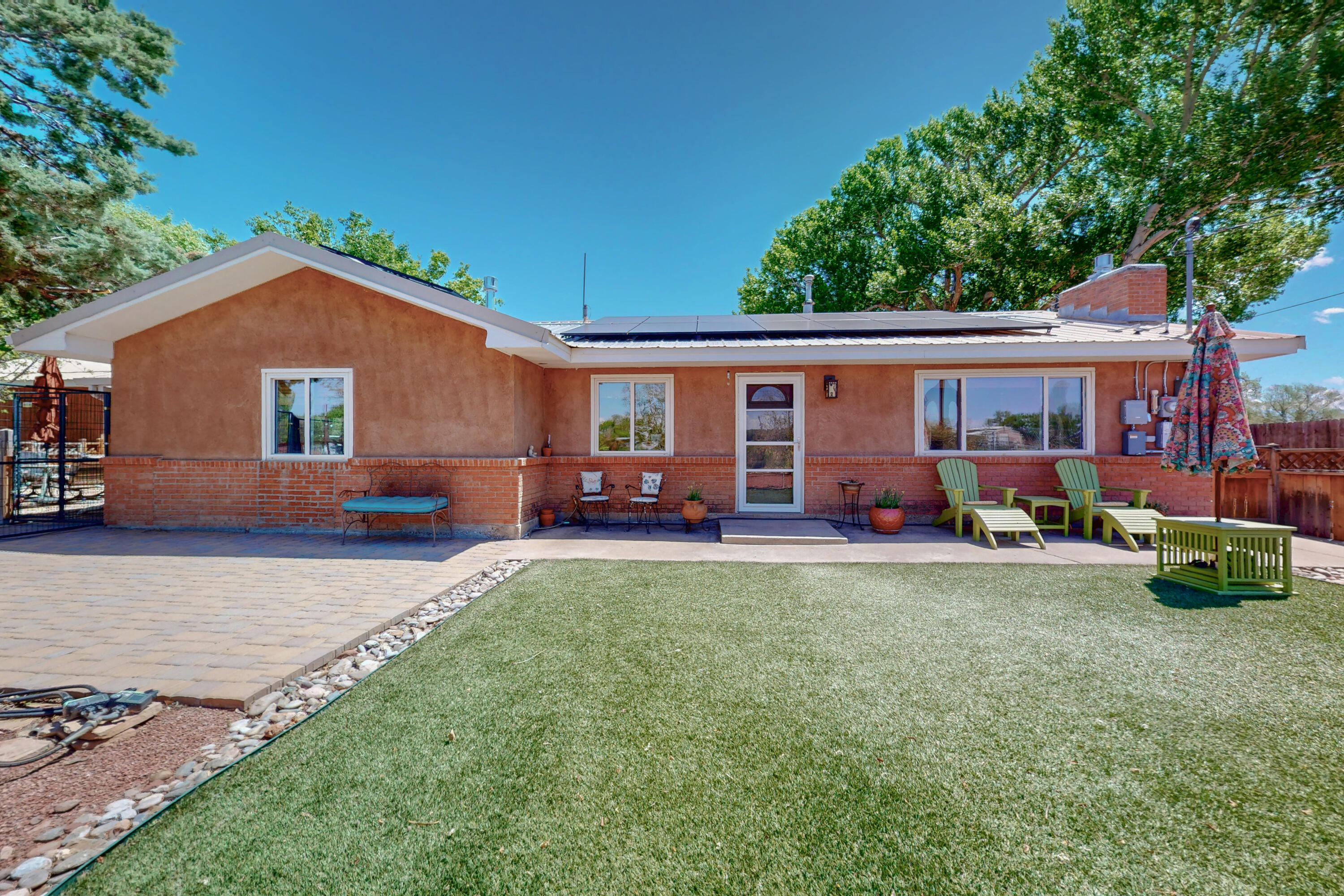 5 Hobbs Road Peralta, NM 87042