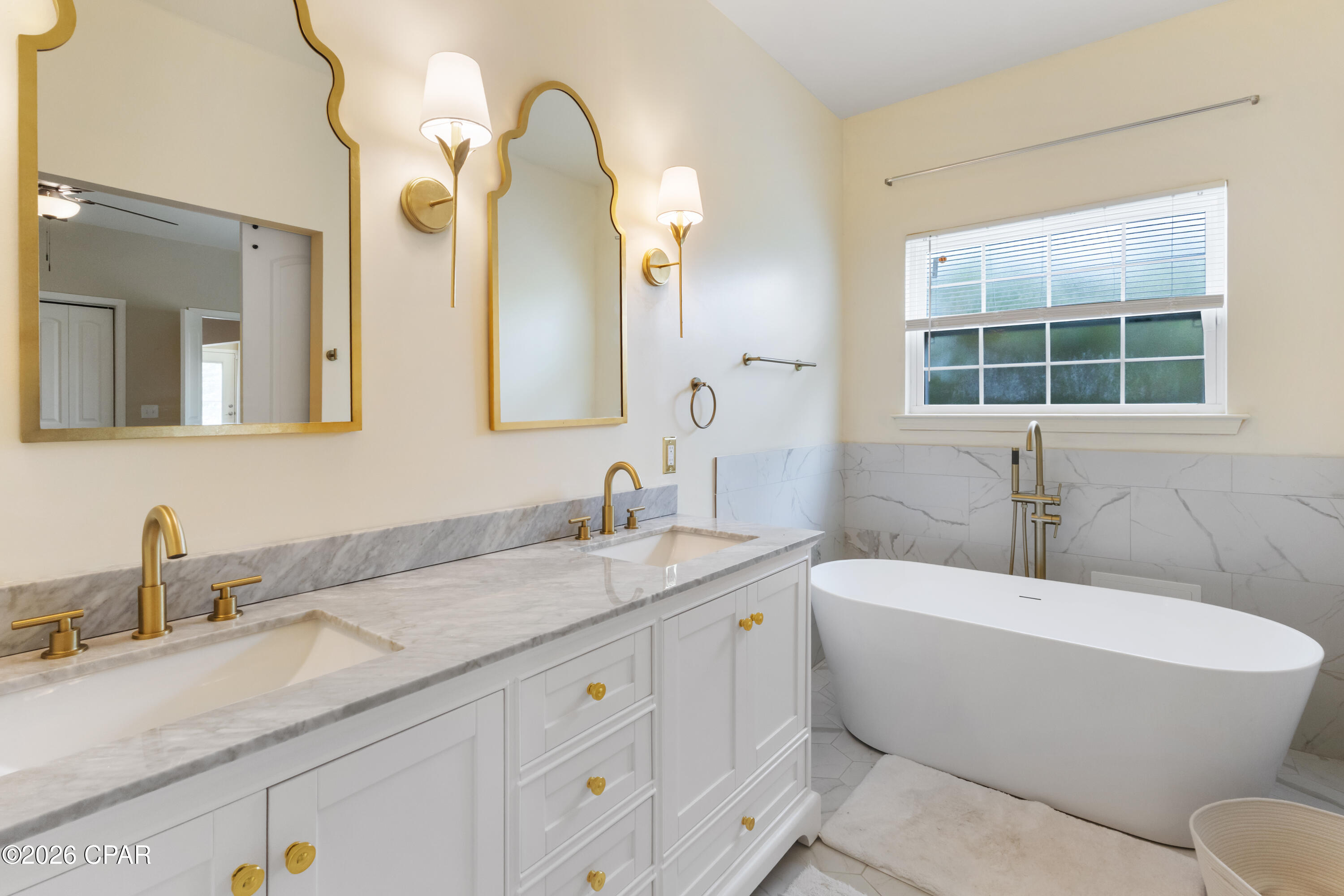 Image 6 For 3243 Country Club Drive