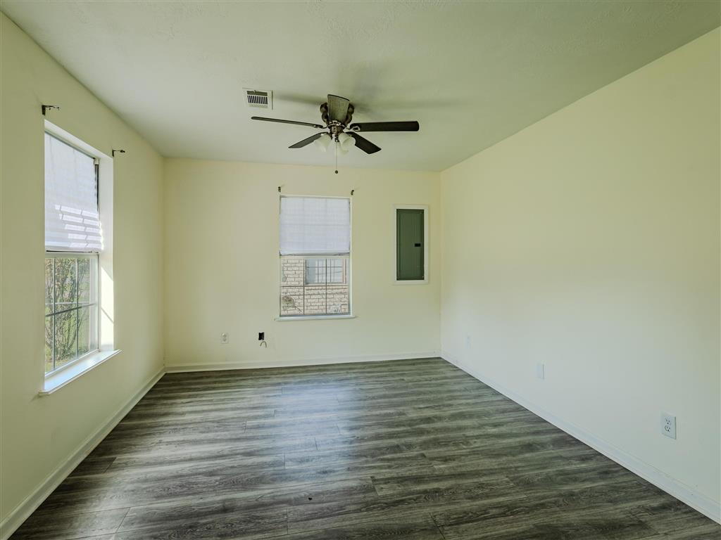 1807 Theriot Street — photo 2