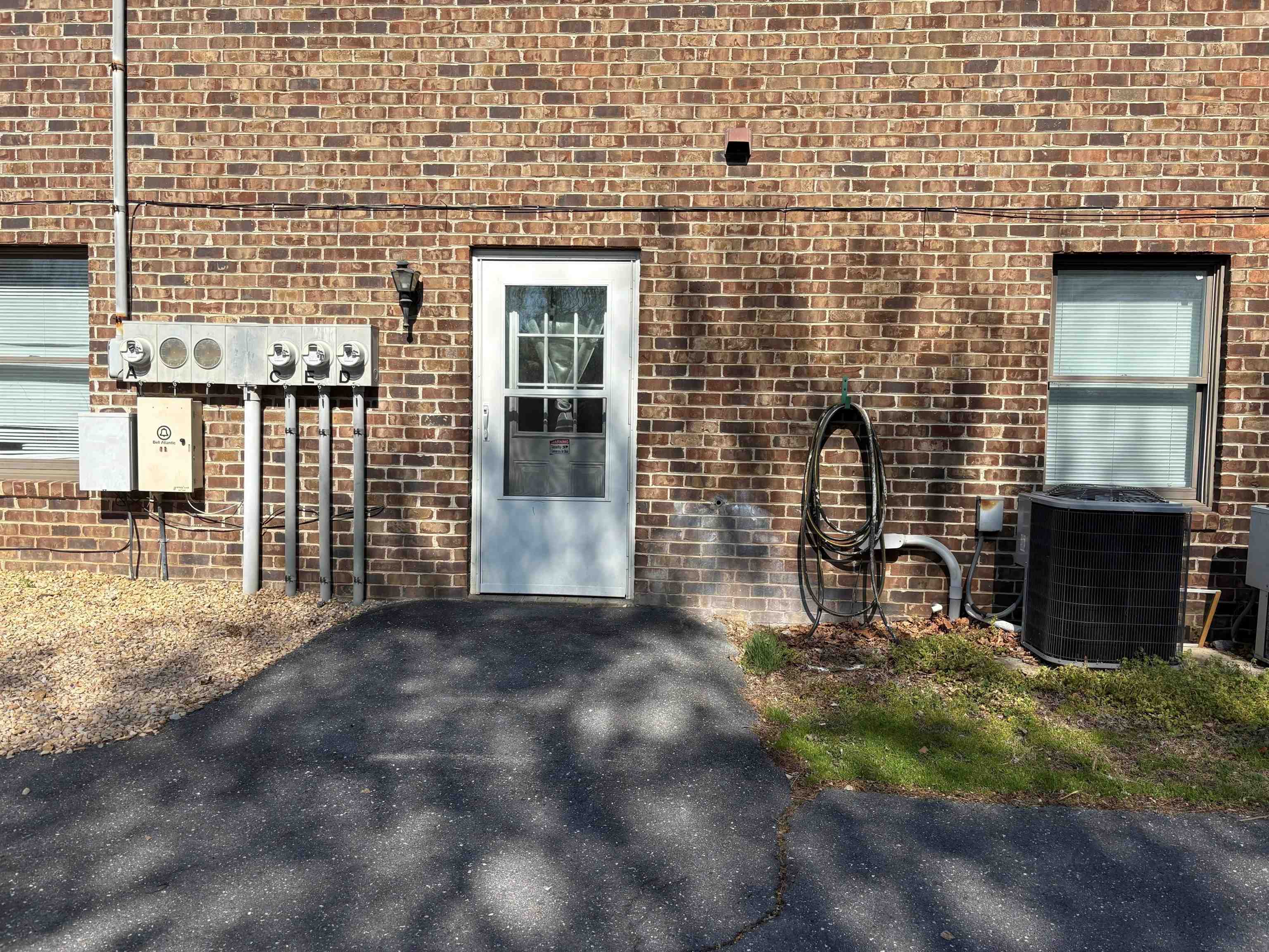 727 Lee Hwy A01