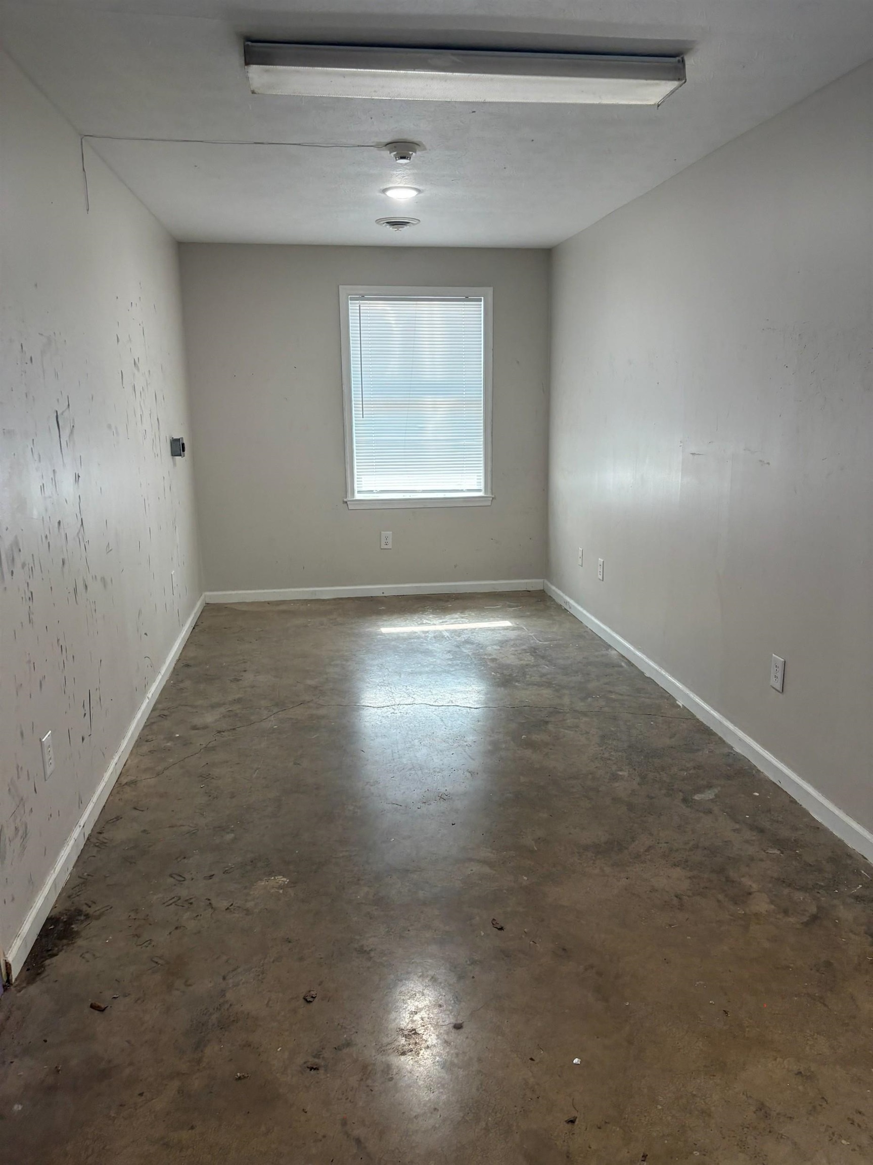 727 Lee Hwy A01