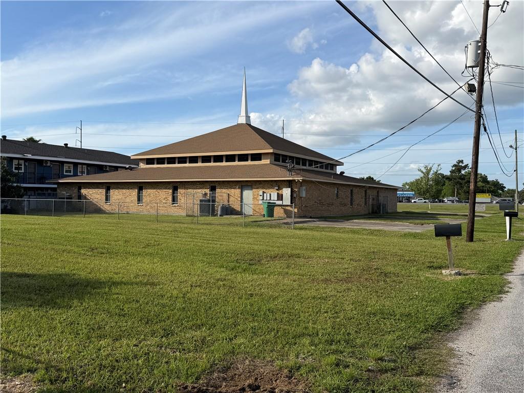 Homes for sale in Metairie, LA | 1004 S Bengal Rd, Metairie, LA 70003 | MLS# 2552095