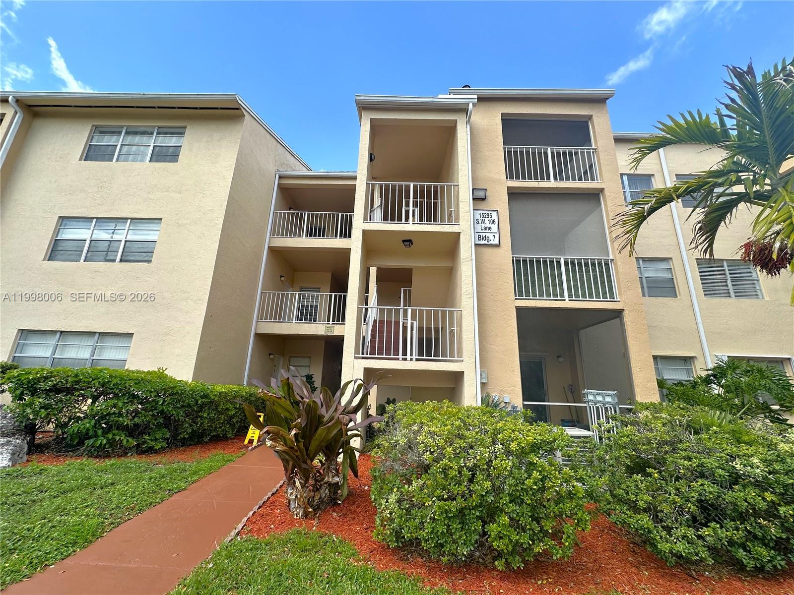Hammocks Trails Condo