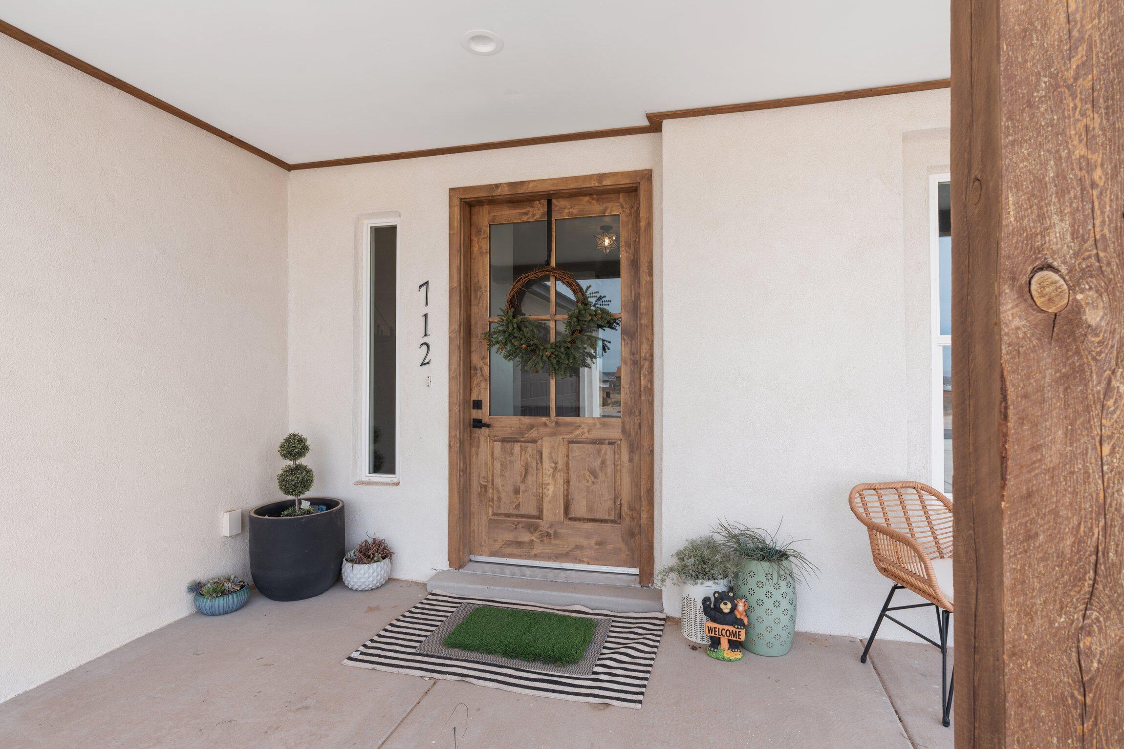 Photo 2 of Sale Pending at 712 2nd Street Ne, Rio Rancho, NM 87124 | MLS# 1101360 | Listing updated on 2026-09-16