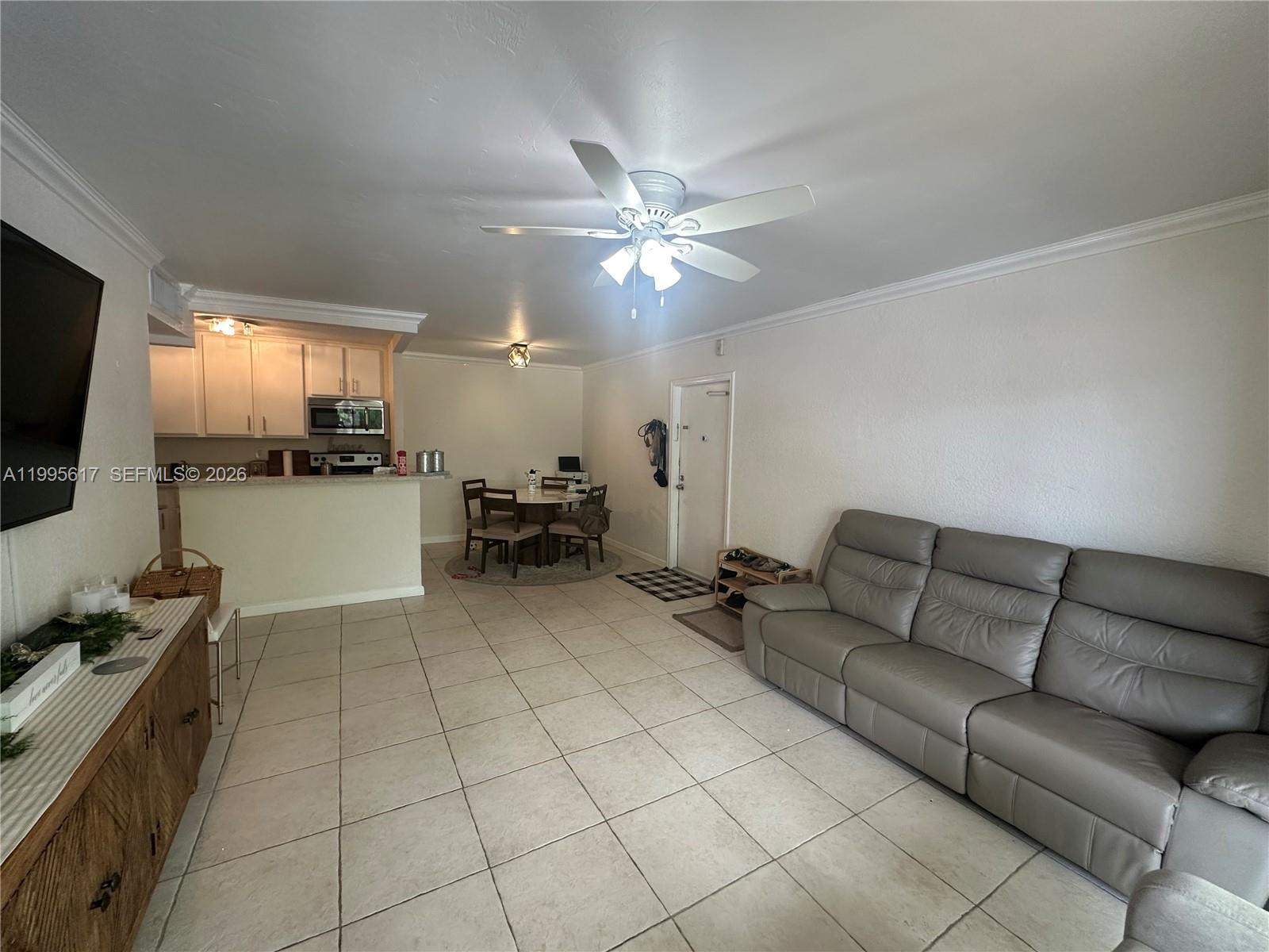 Venetian Palms Condo