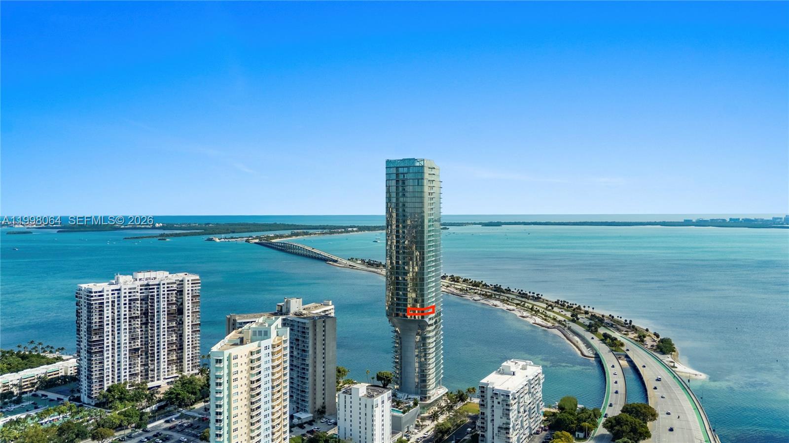 Una Residences