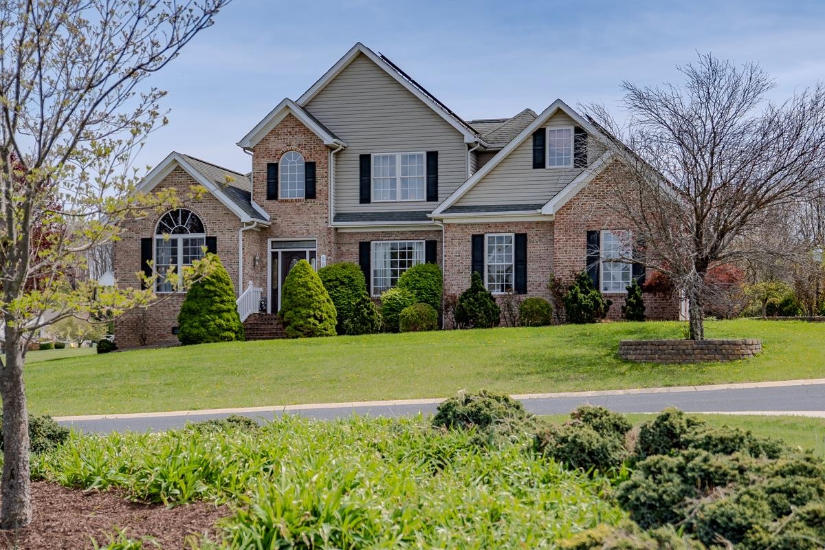 86 MEADOW GLEN DR, Staunton, VA 24401