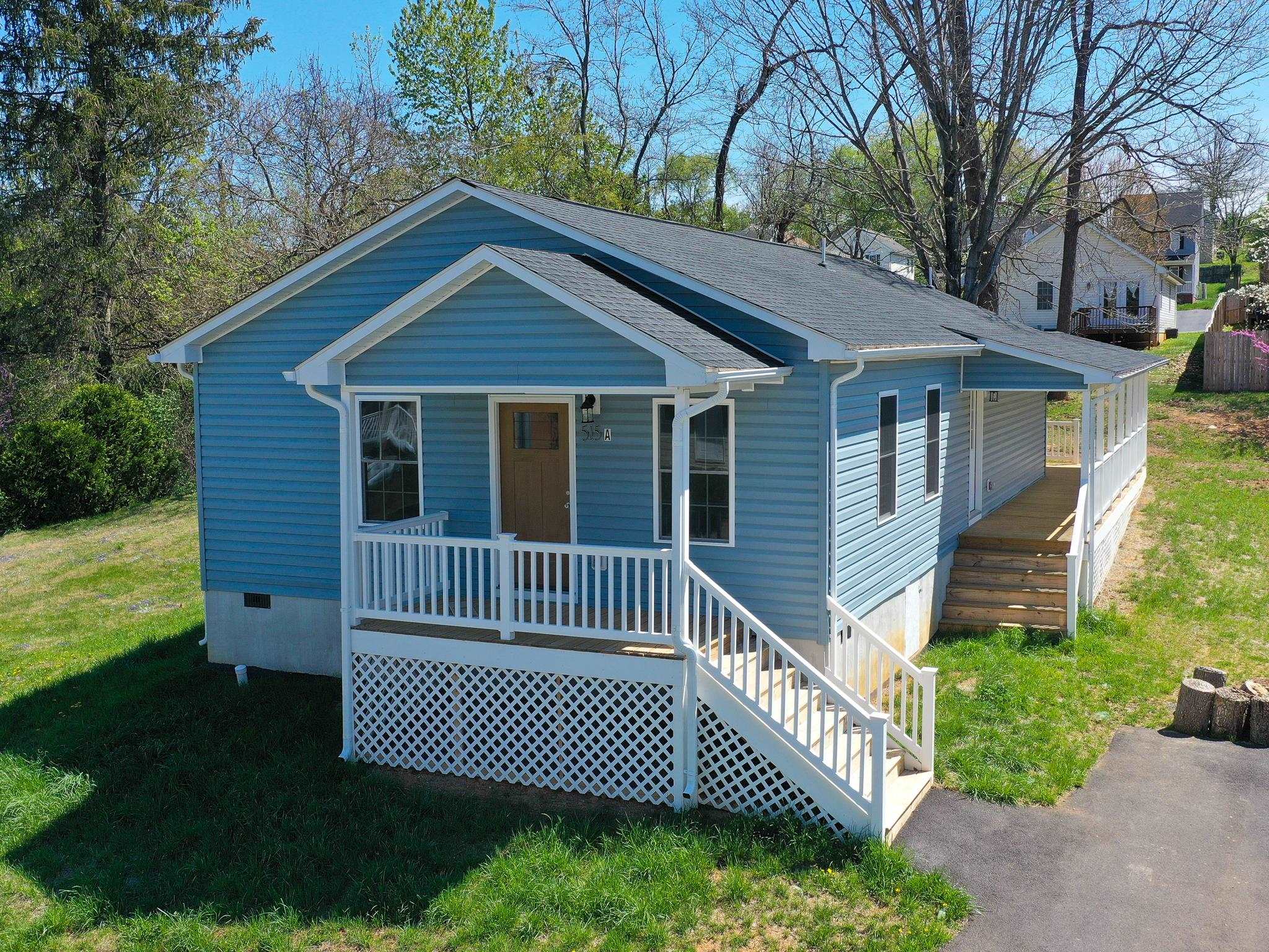 515 GRUBERT AVE #A, Staunton, VA 24401