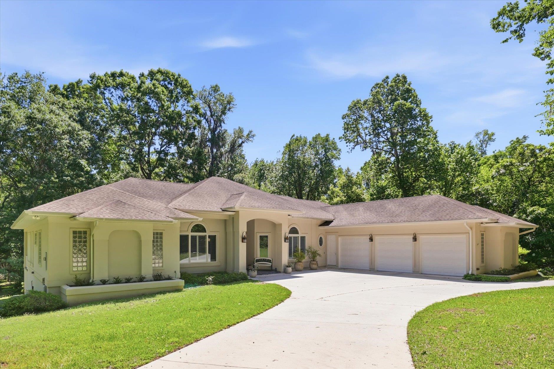 3337  Charleston Road , Tallahassee, FL, 32309