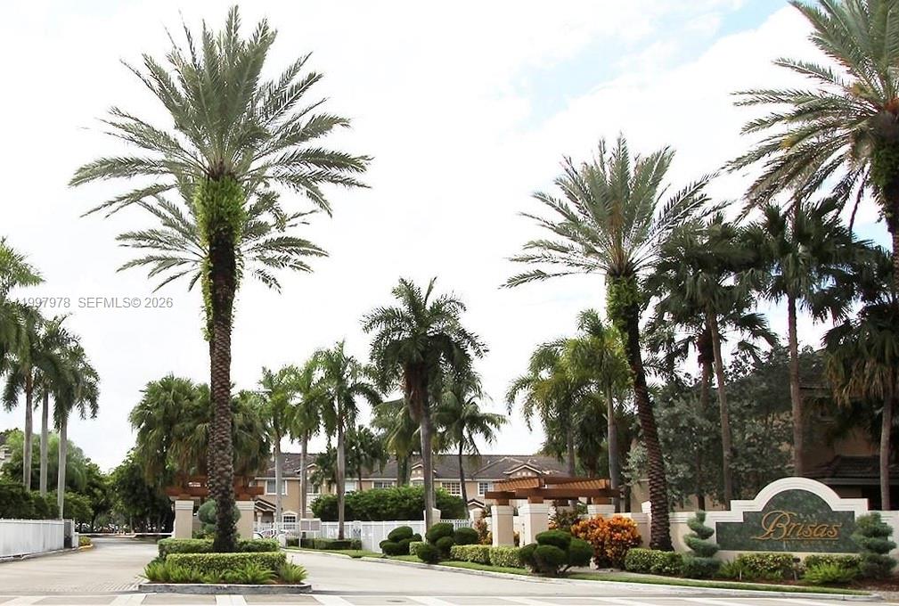 Las Brisas At Doral Condo