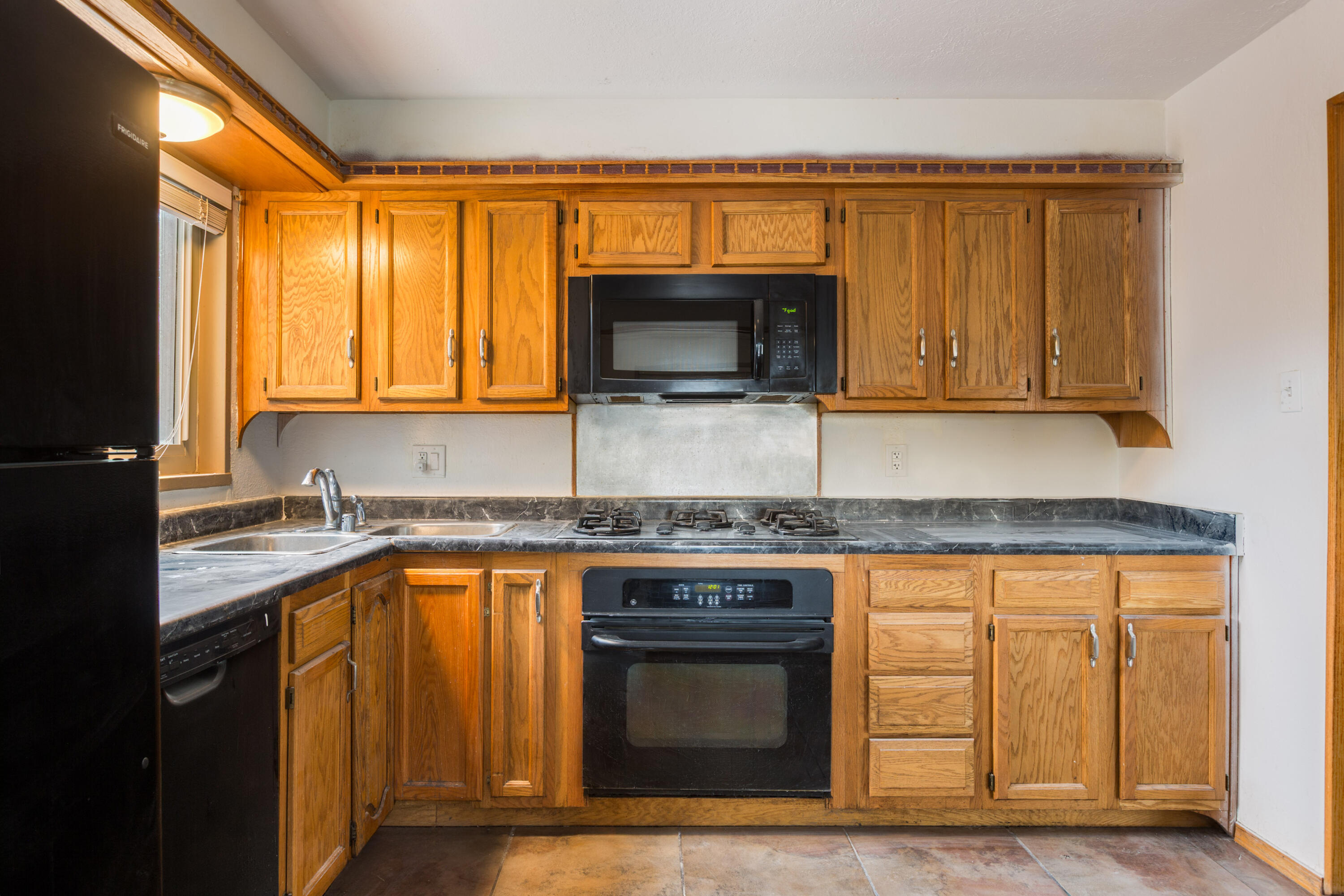 9801 SNOWHEIGHTS BOULEVARD NE, ALBUQUERQUE, NM 87112  Photo 10