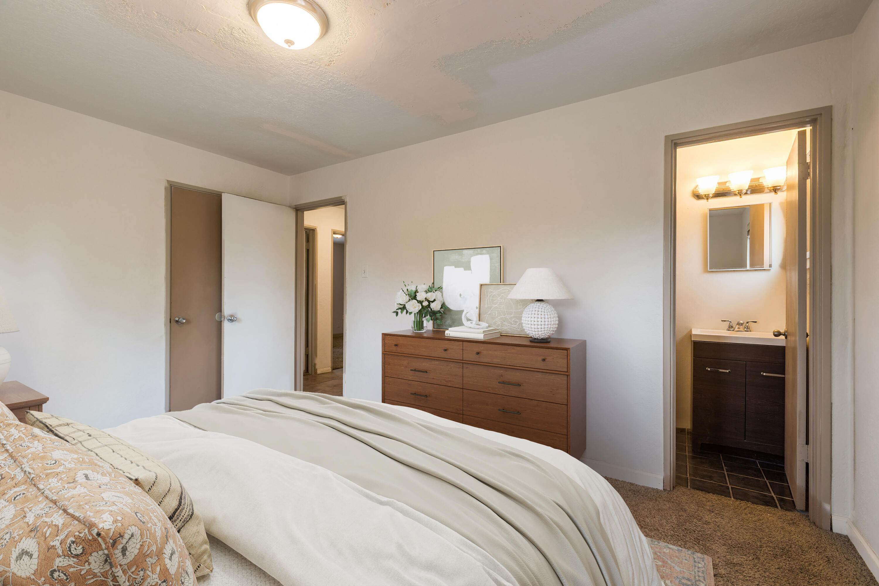 9801 SNOWHEIGHTS BOULEVARD NE, ALBUQUERQUE, NM 87112  Photo 16