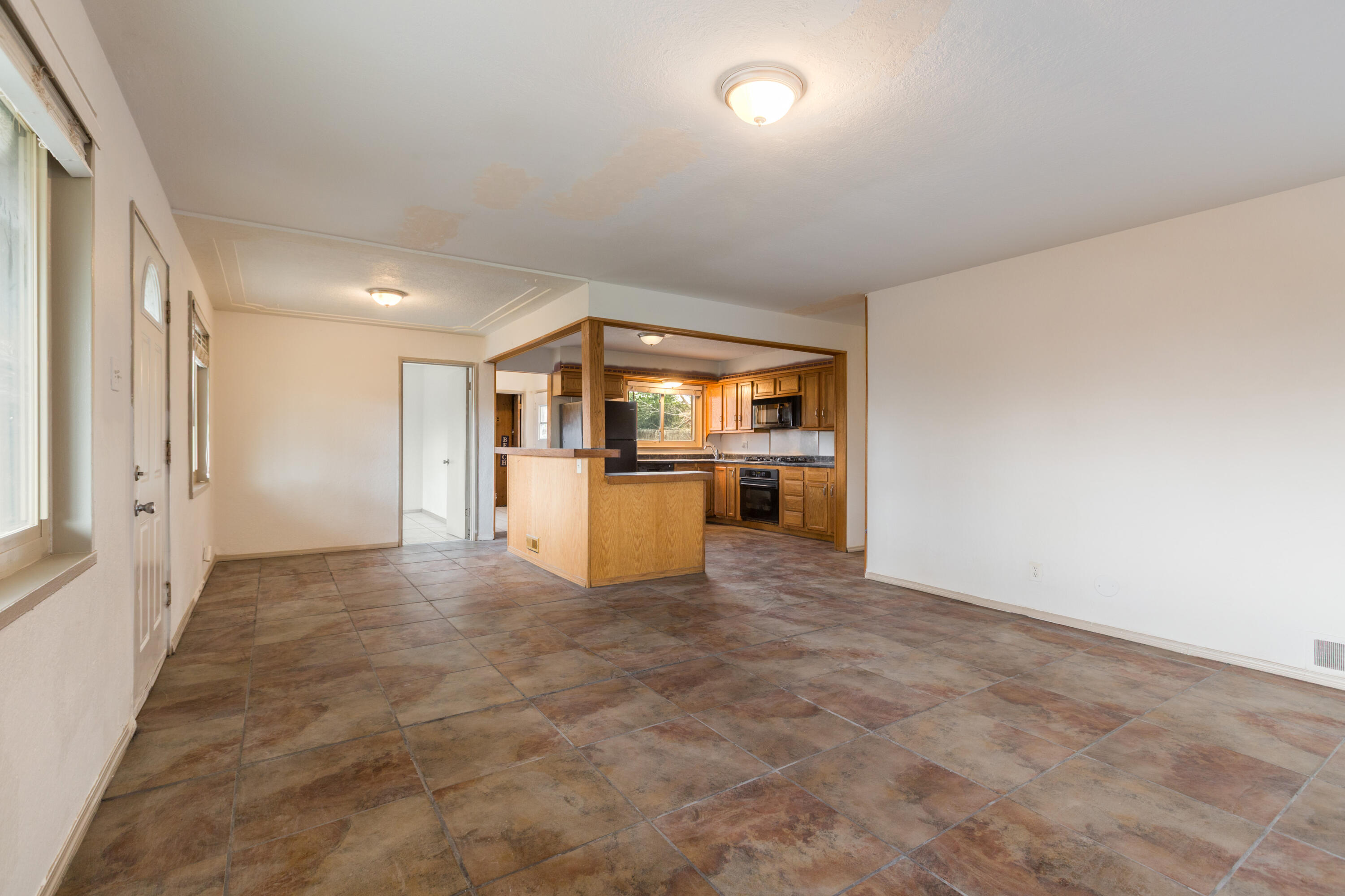 9801 SNOWHEIGHTS BOULEVARD NE, ALBUQUERQUE, NM 87112  Photo 5