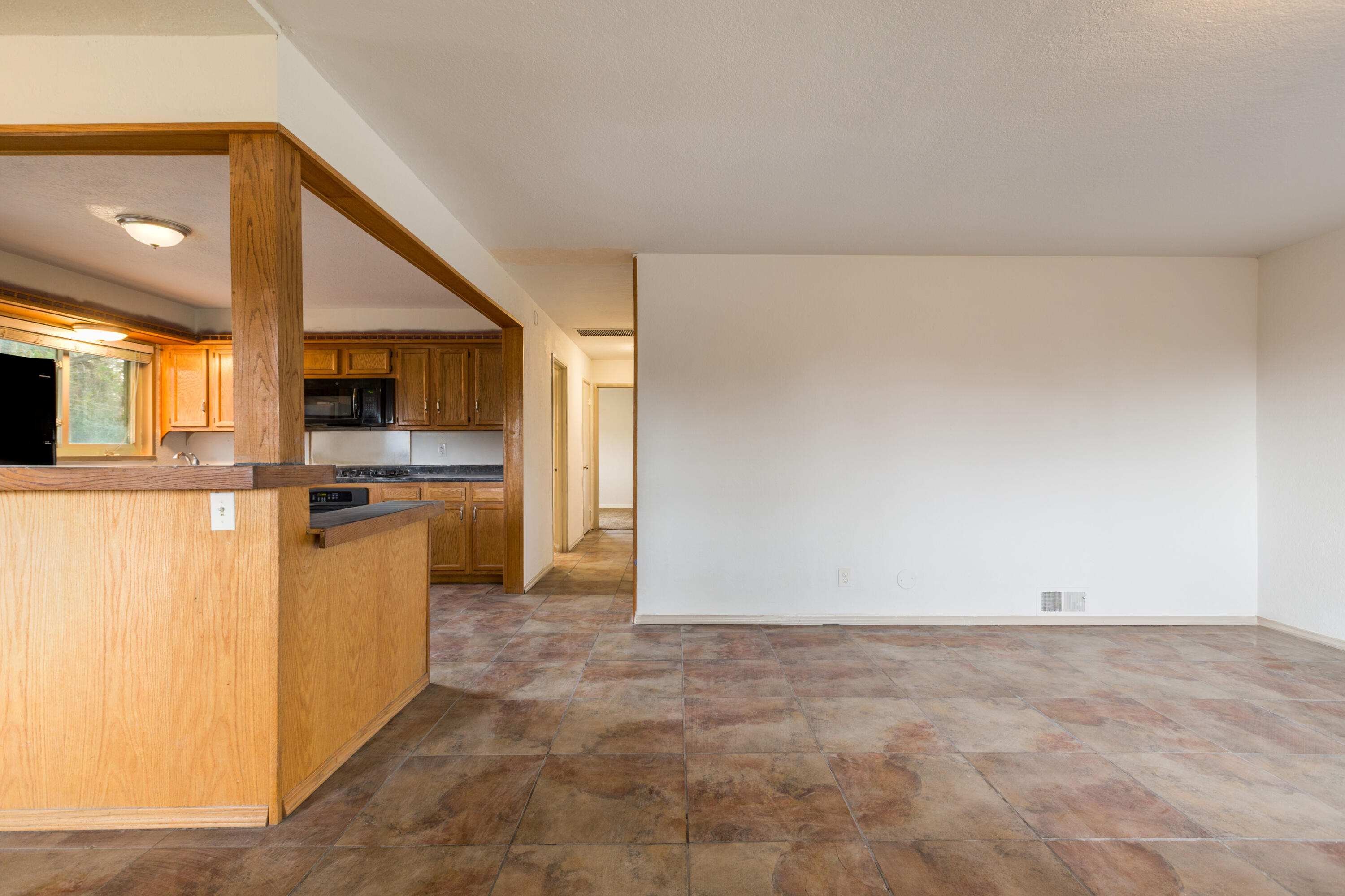 9801 SNOWHEIGHTS BOULEVARD NE, ALBUQUERQUE, NM 87112  Photo 8
