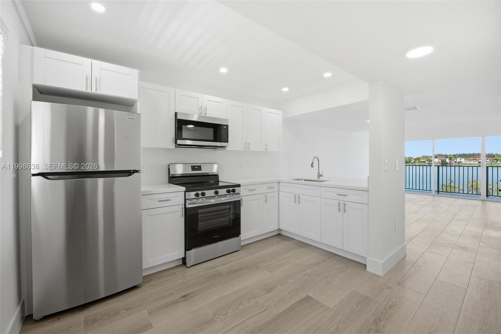 Laguna Club West Condo Bl