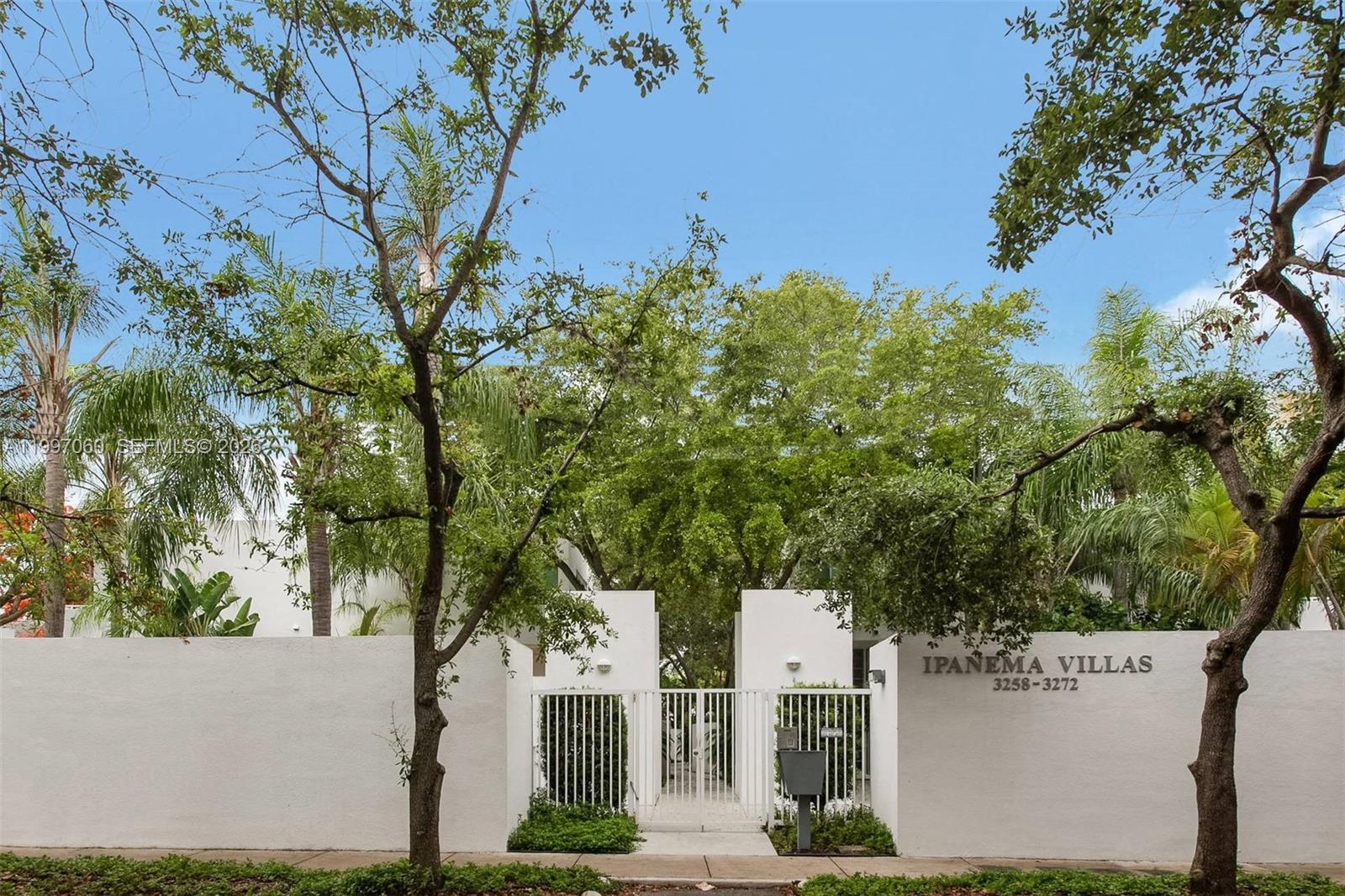 Ipanema Villas Condo