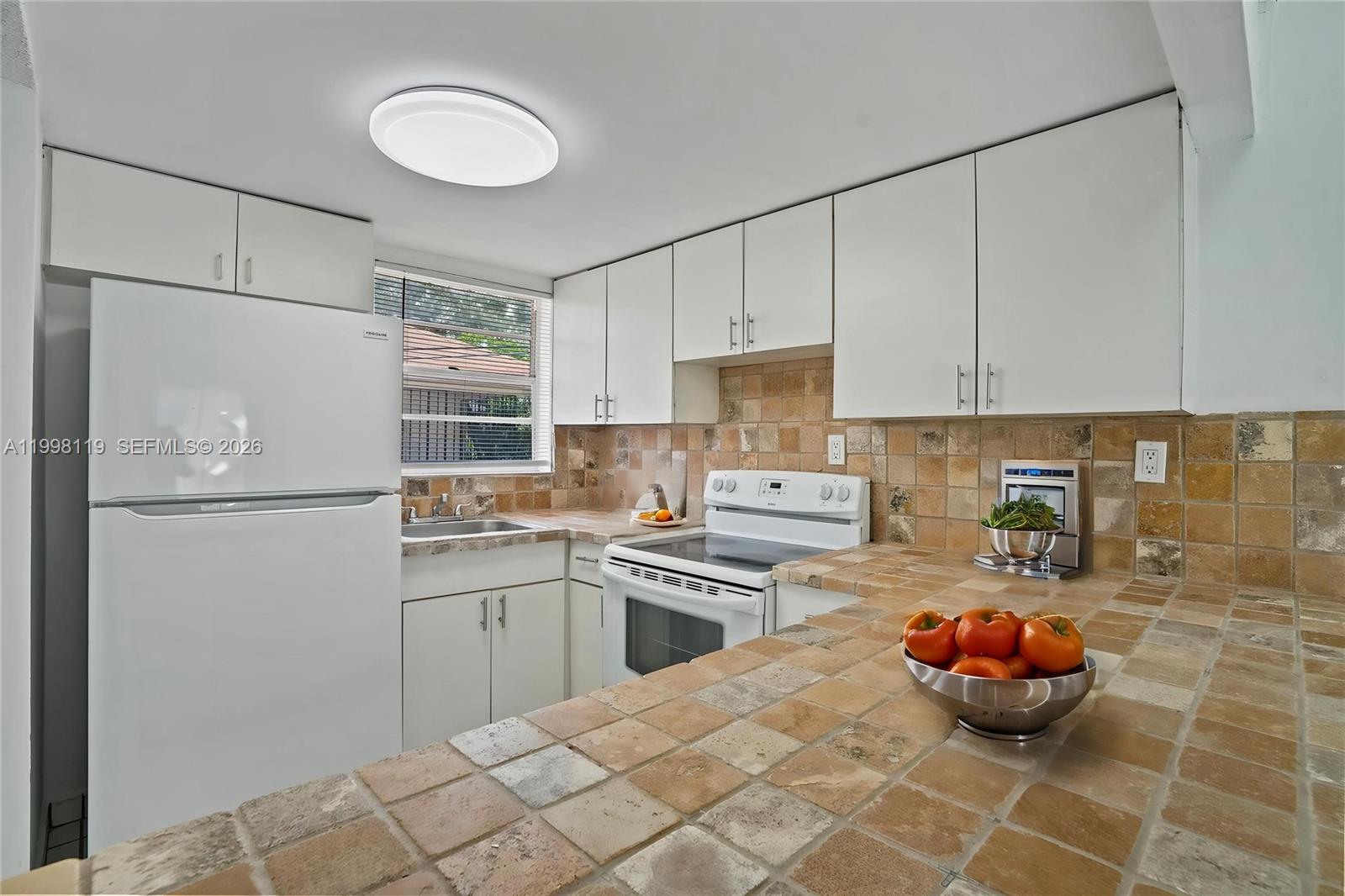 Property photo # 6