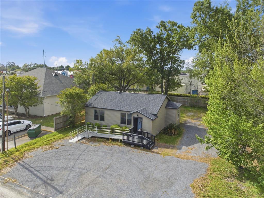 111 Landry Street — photo 2