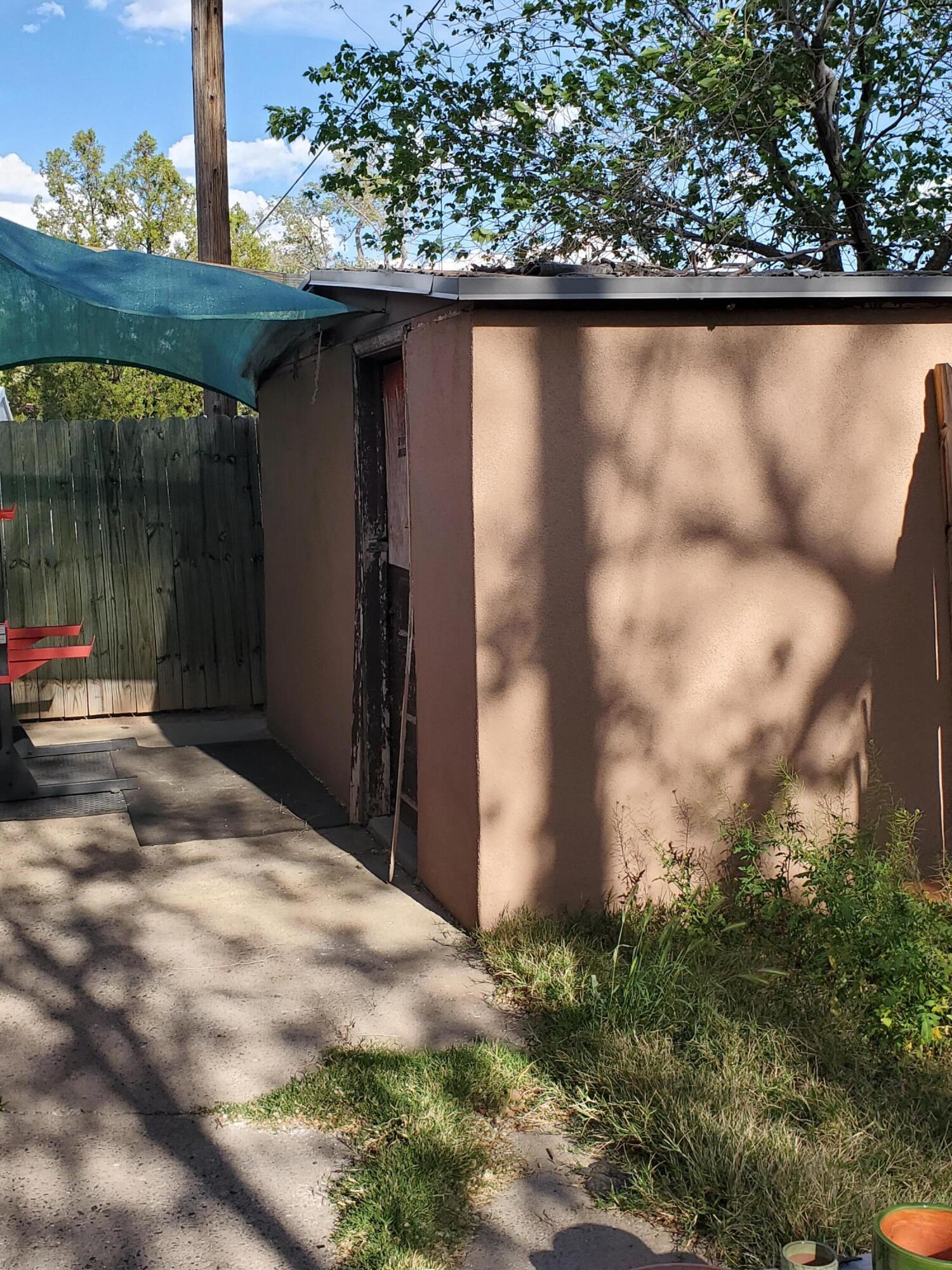 Homes for sale in Albuquerque, NM | 1808 Marble Ave Nw, Albuquerque, NM 87104 | MLS# 1101451