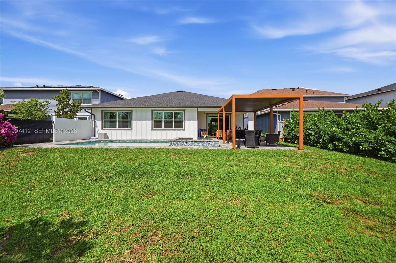 Homes for sale in Loxahatchee, FL | 1322 Timber Reap Trl, Loxahatchee, FL 33470 | MLS# A11997412