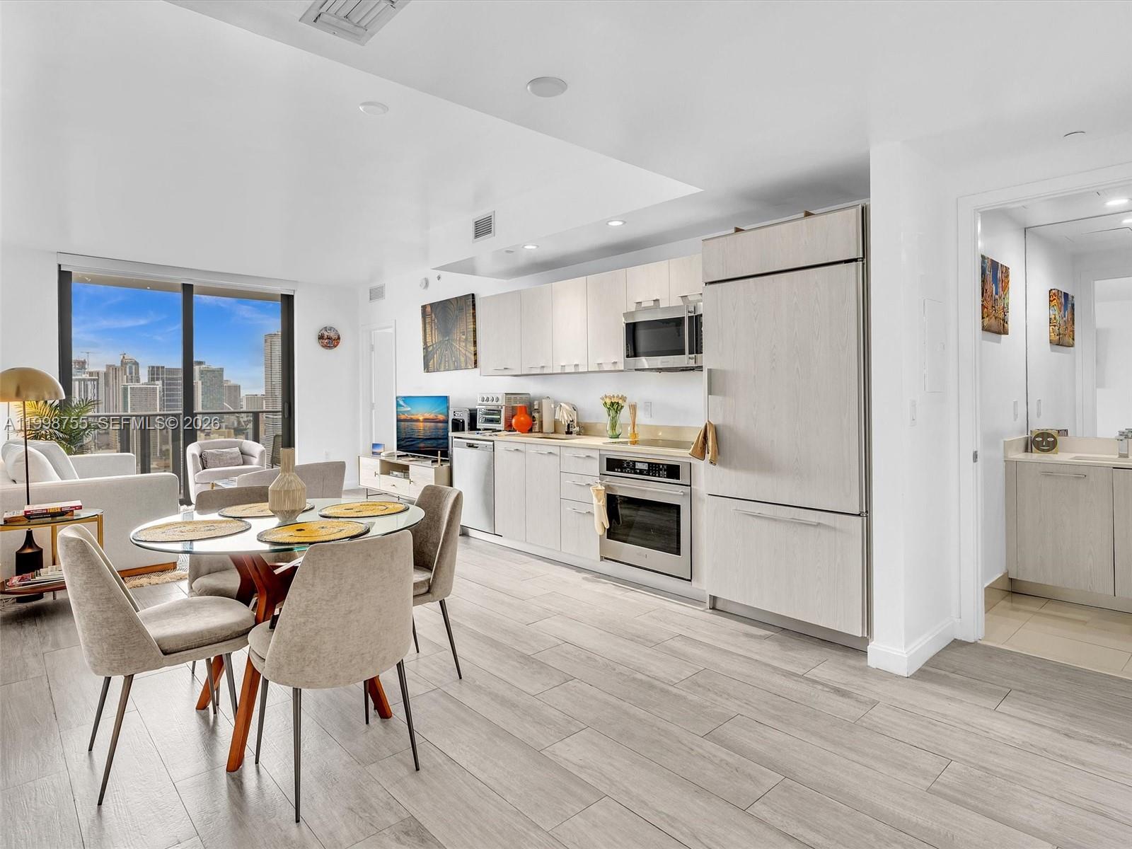 Brickell Heights East Con