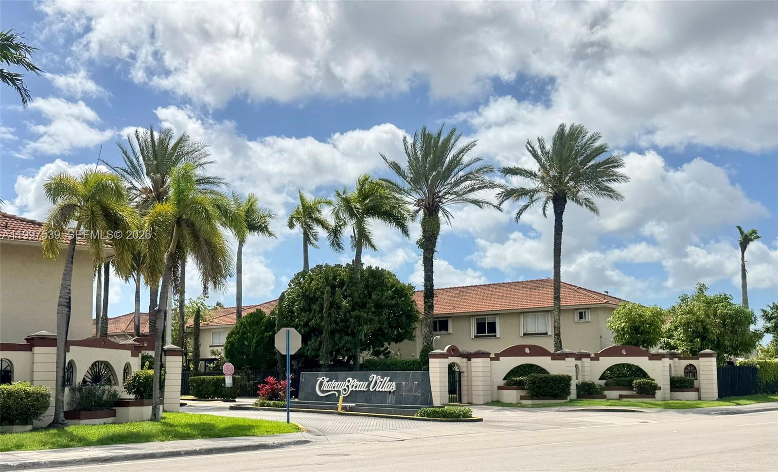 Chateaubleau Villas Midwa