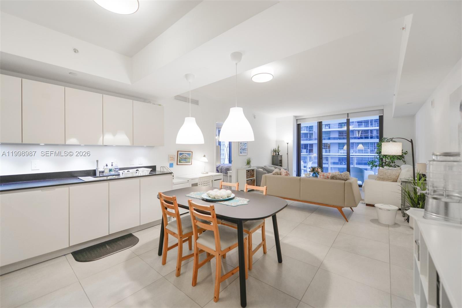 Condo for Rent in Miami, FL