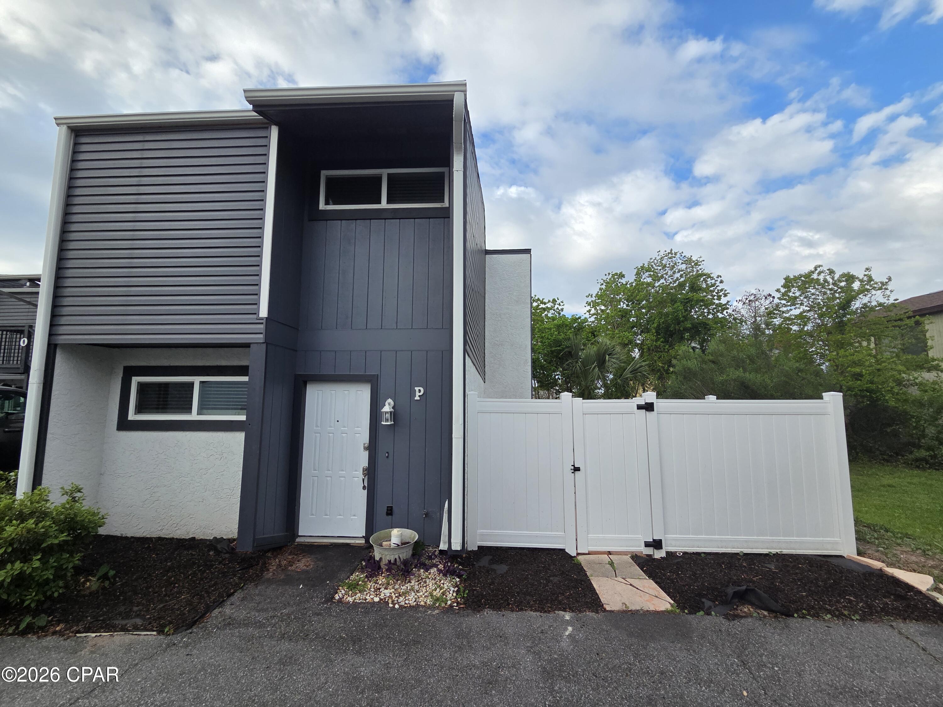 Details for 7125 Lagoon Drive P, Panama City, FL 32408