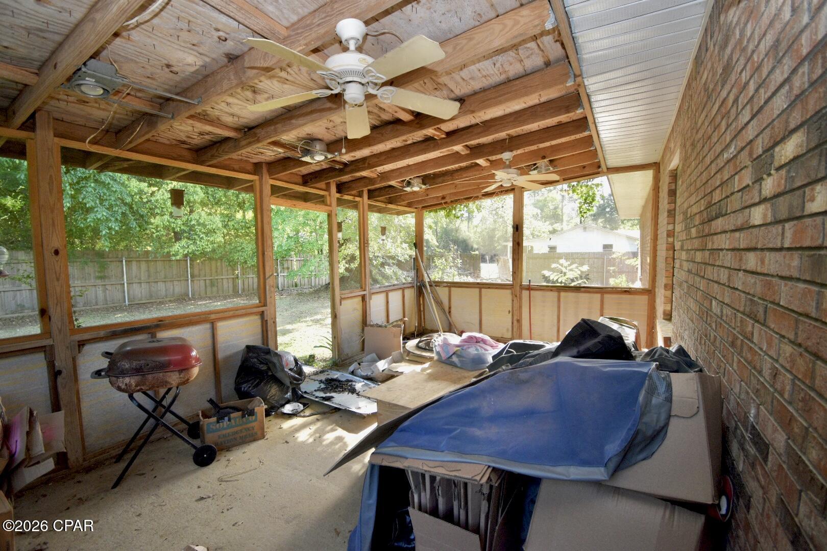 Image 16 For 1395 Warren Avenue