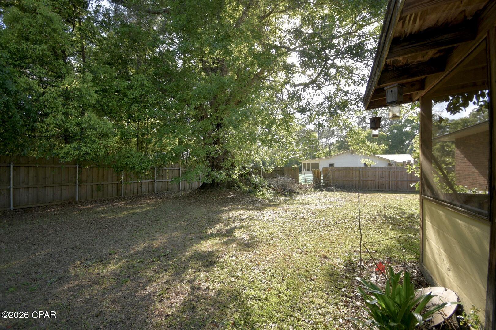 Image 19 For 1395 Warren Avenue