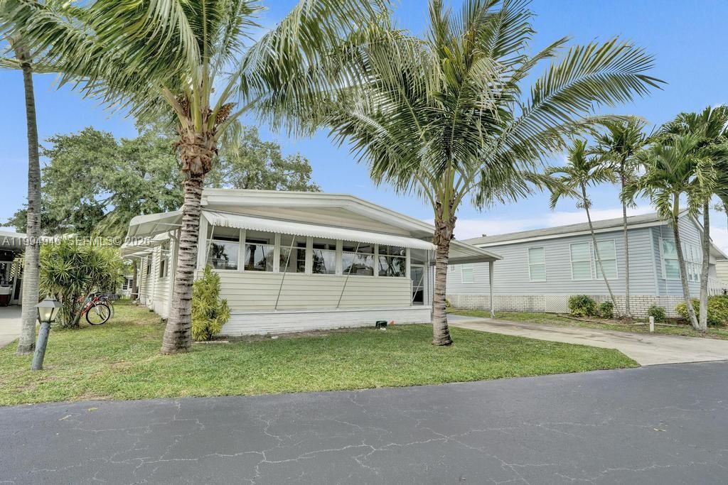 Homes for sale in Pompano Beach, FL | 3495 Tee Terrace, Pompano Beach, FL 33069 | MLS# A11994946