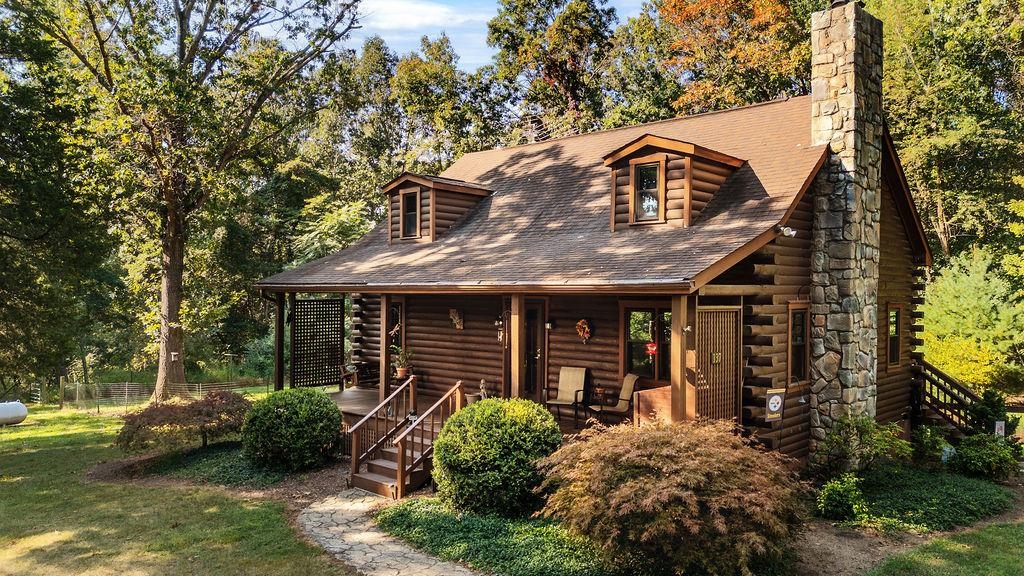 137 CRESTWOOD DR, Churchville, VA 24421