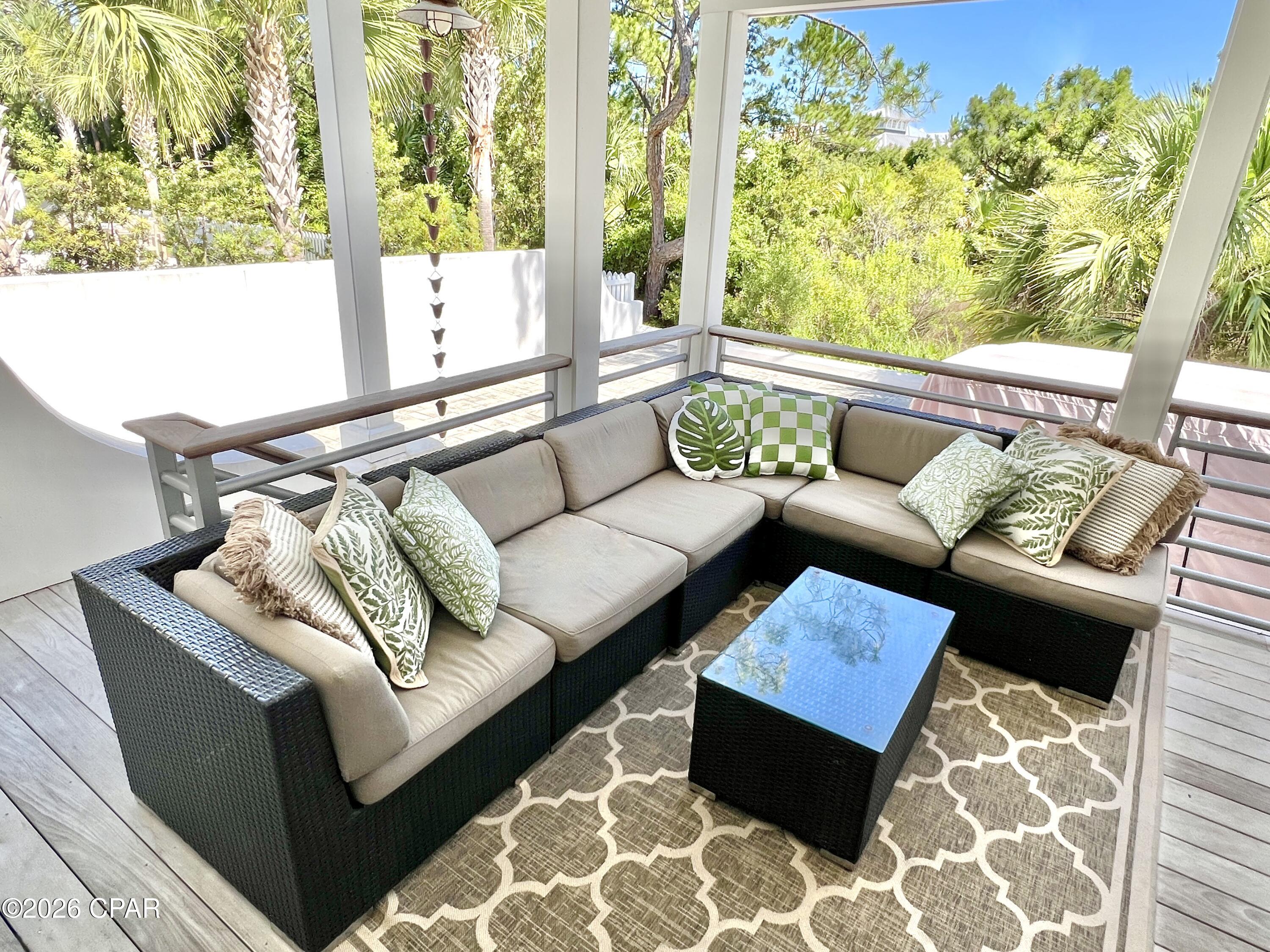 Image 16 For 155 Parkshore Drive