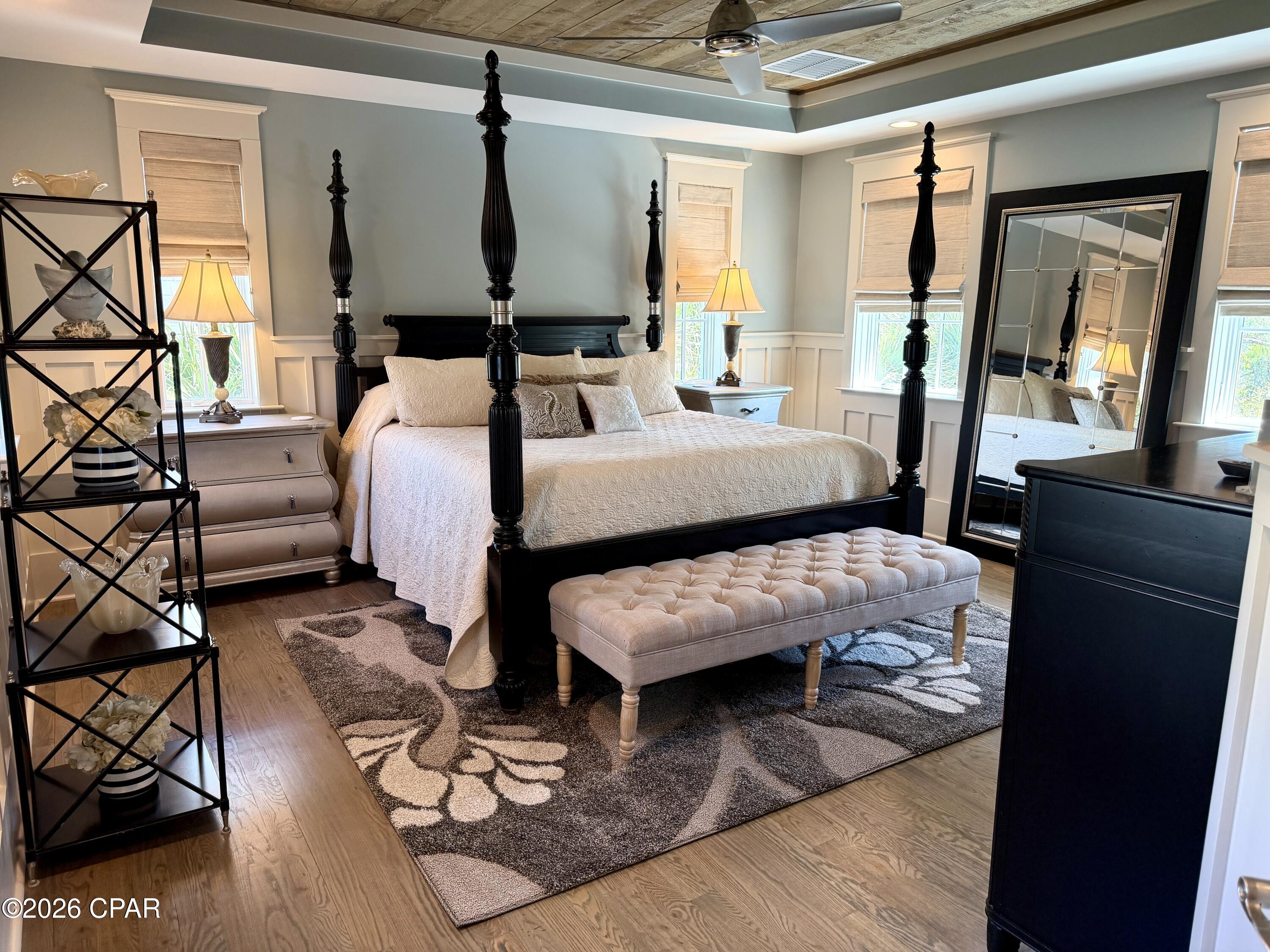 Image 26 For 155 Parkshore Drive