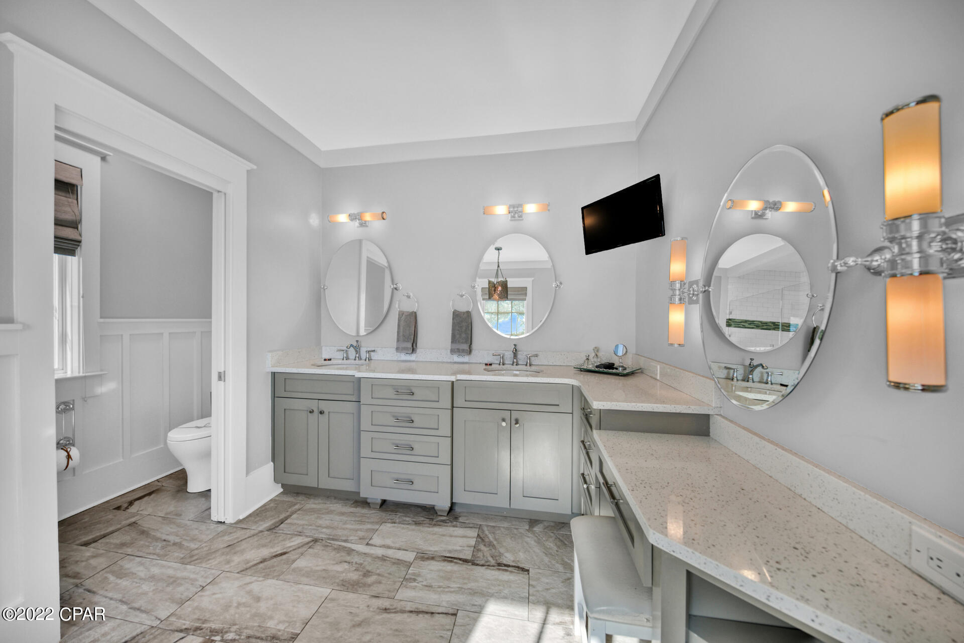 Image 28 For 155 Parkshore Drive