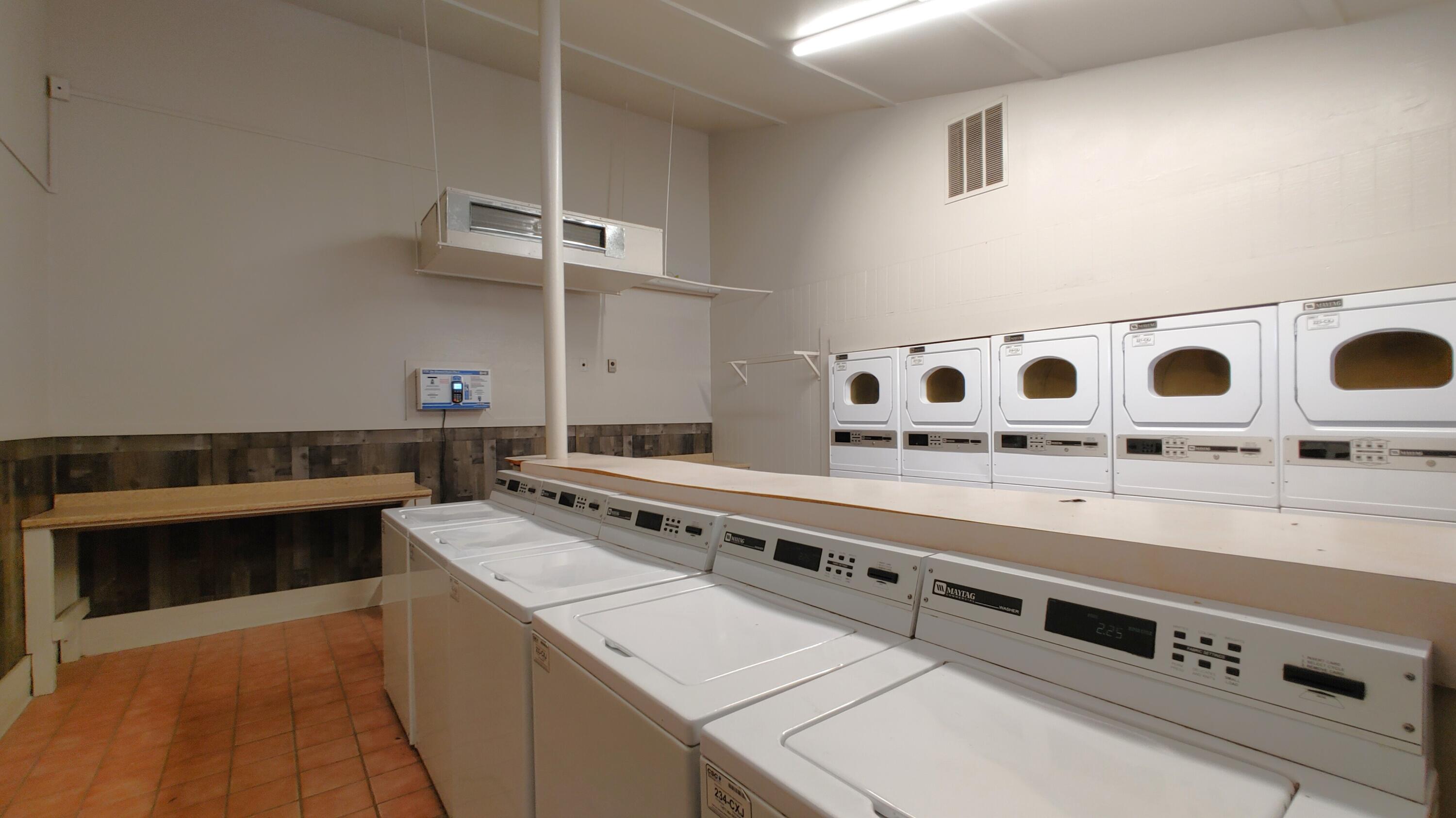 Photo 12 — 4601 Carlisle Boulevard NE APT C4