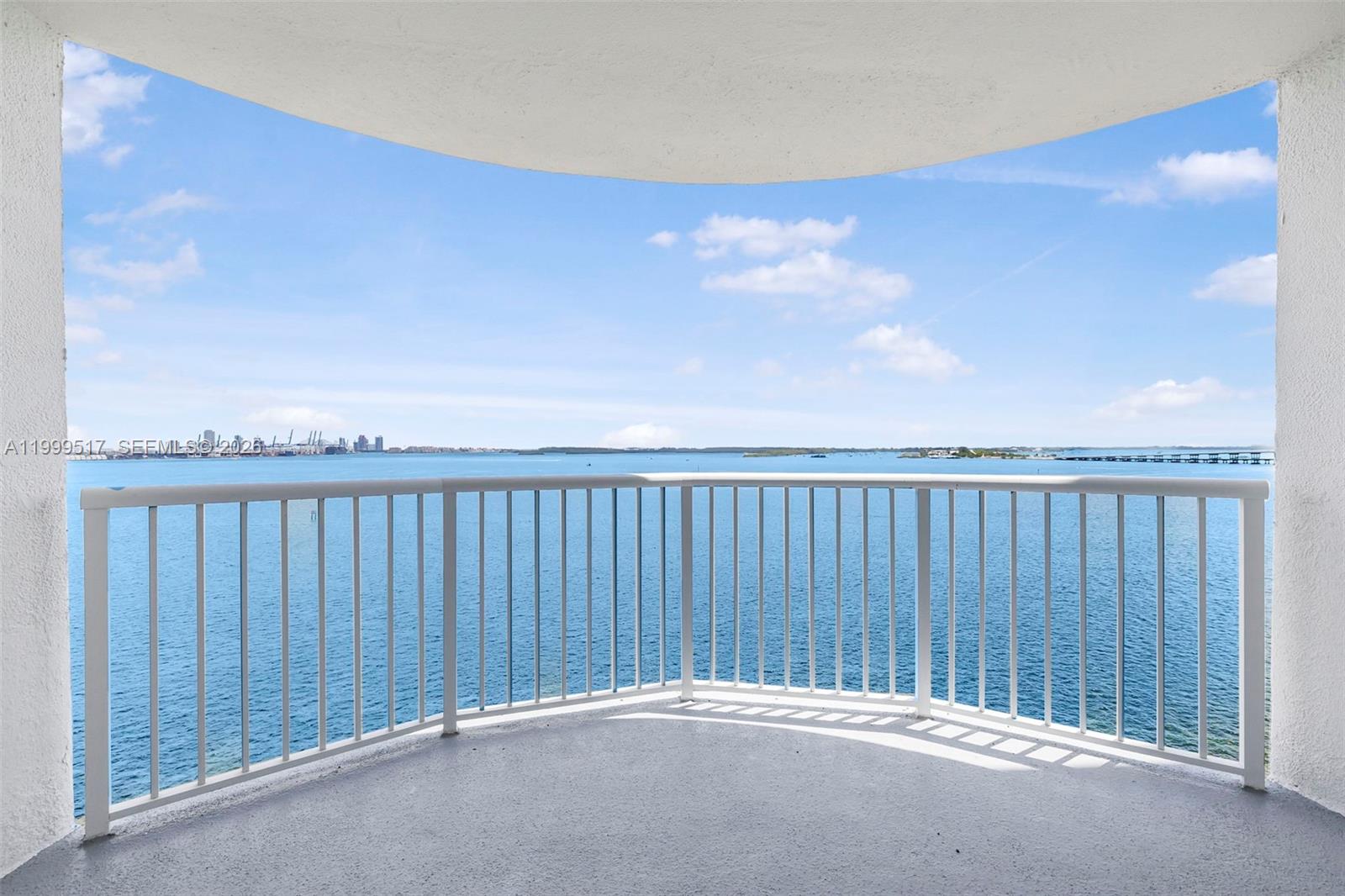 Bayshore Place Condo