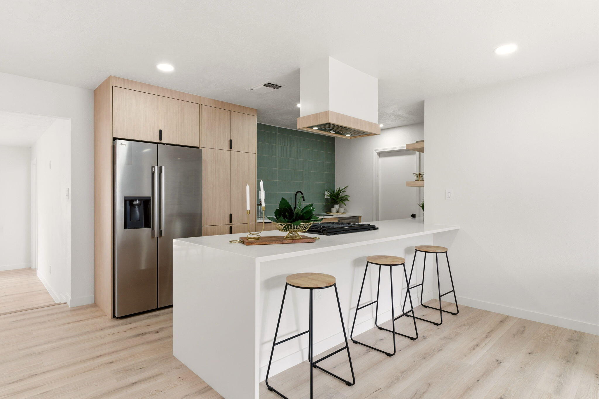 1201 Willys Knight Drive NE