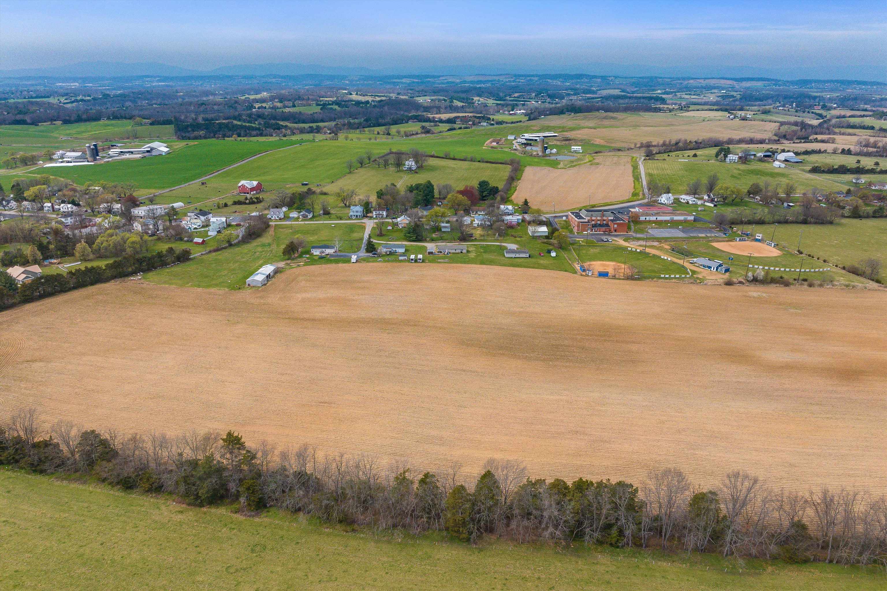 15, 17, 25, 37 Hayfield Ln
