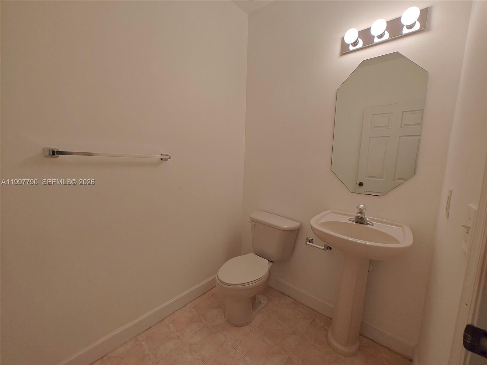 Property photo # 9