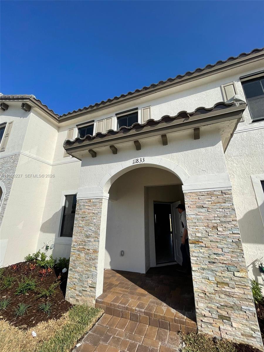 Silver Palm Residential H