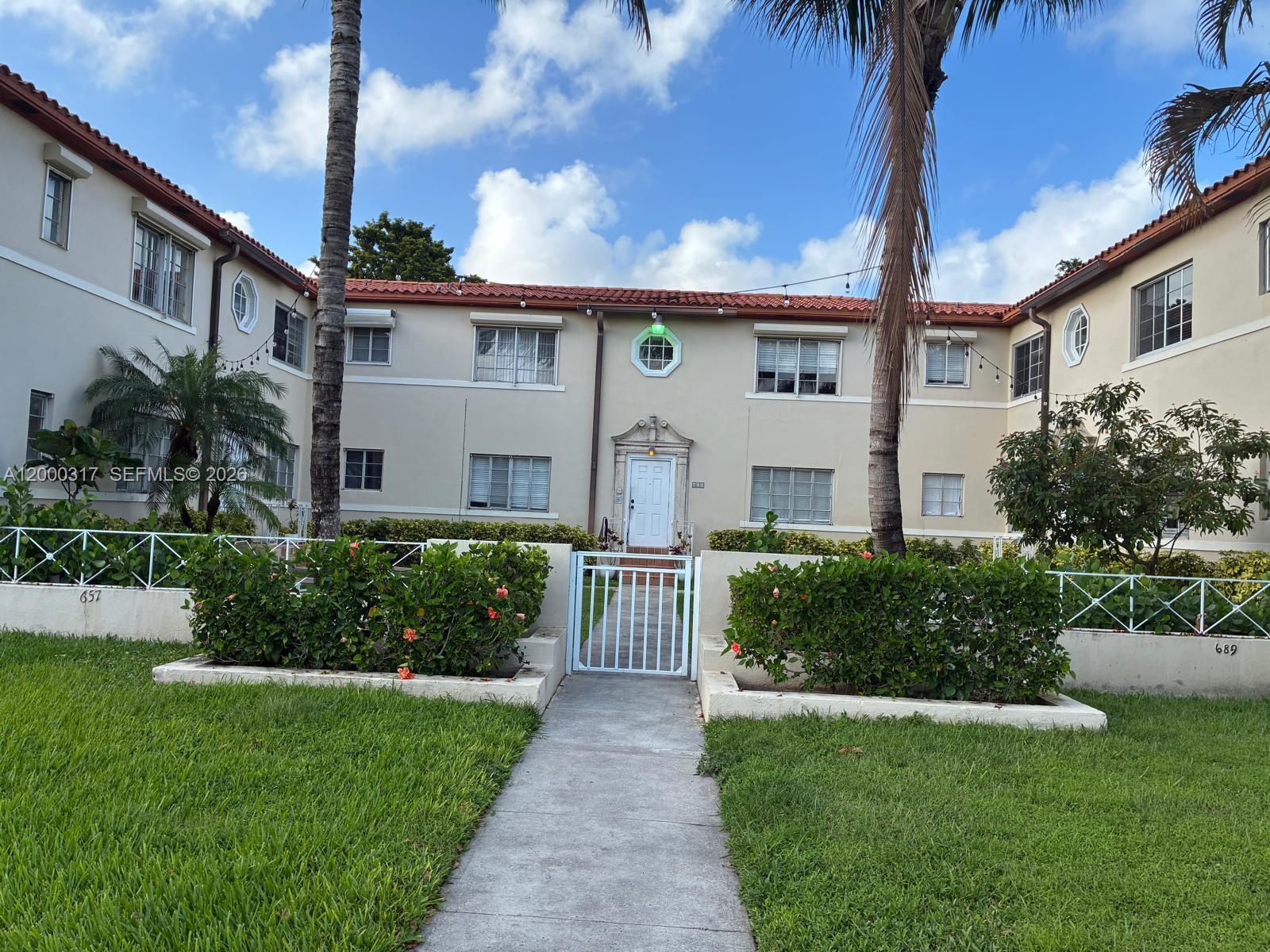 Shores Plaza West Condo