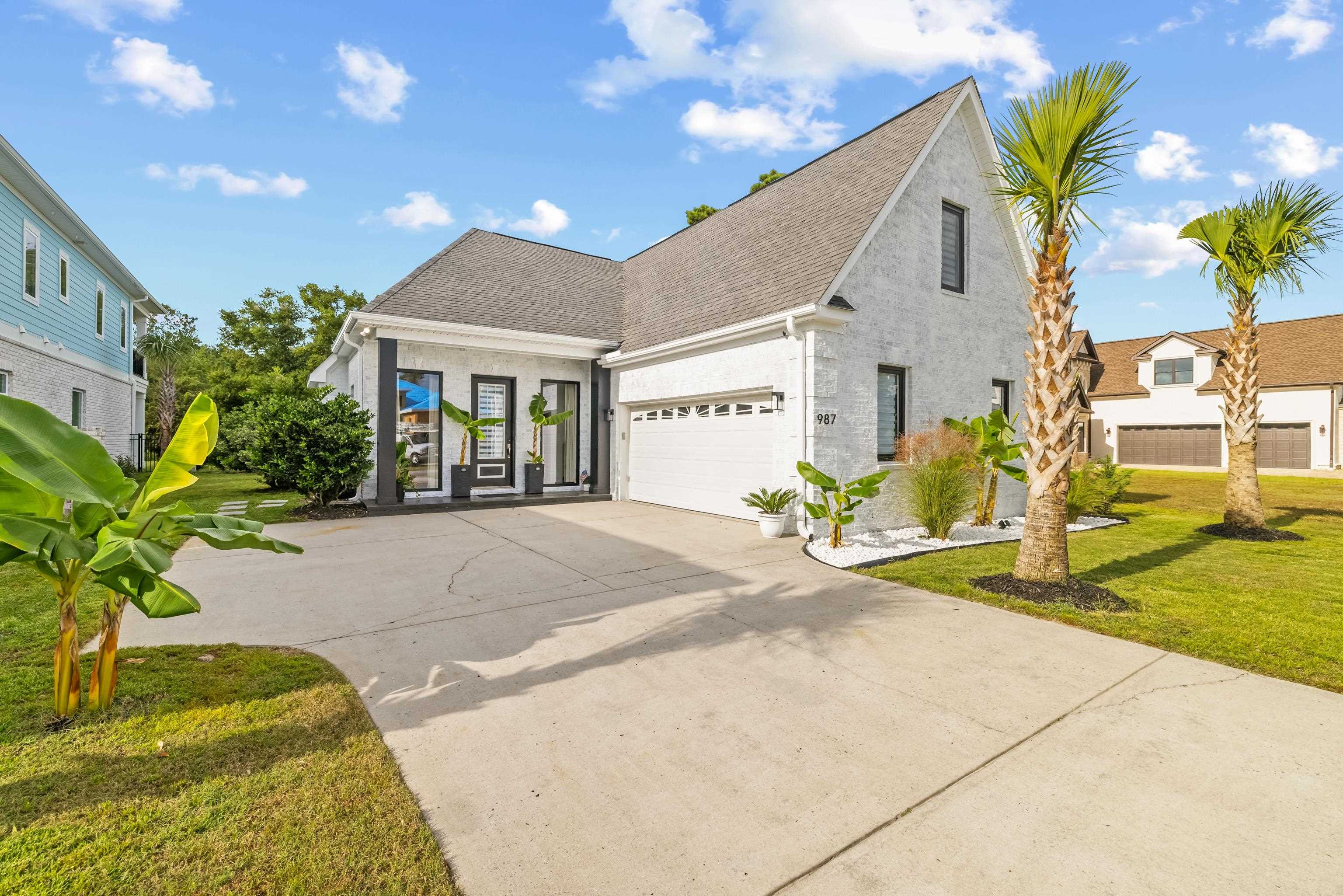 987 Shipmaster Ave. Myrtle Beach, SC 29579