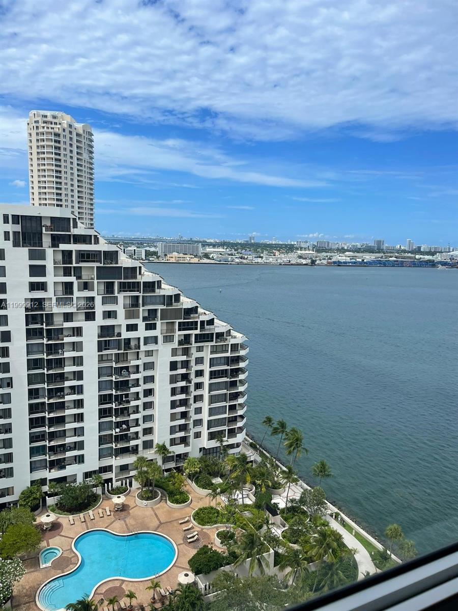 Condo for Rent in Miami, FL