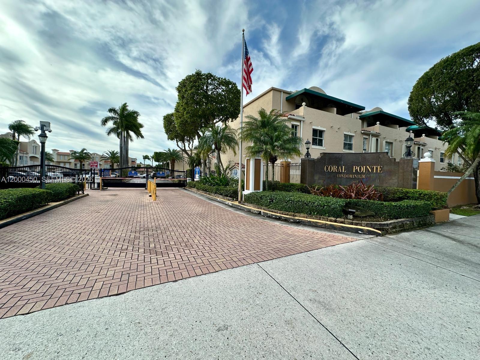 Coral Pointe Townhomes Co