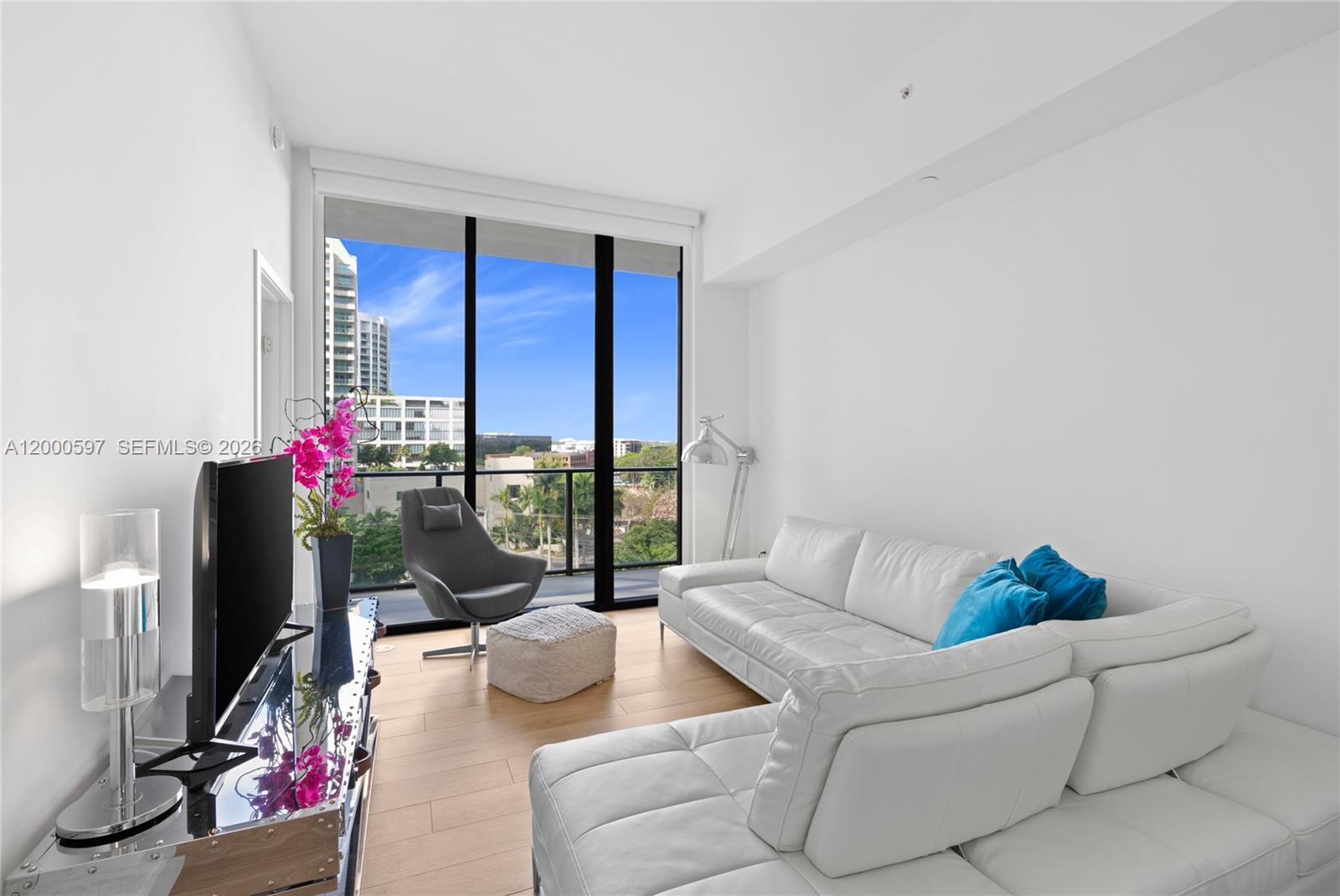 Experience a modern twist on classic European elegance at Mr. C Residences in Coconut Grove. This stunning, fullyfurnished pied-à-terre blends Old World sophistication with the effortless luxury of contemporary living—infusedwith the rich maritime charm of Coconut Grove and the legendary hospitality of four generations of the Ciprianifamily. Enjoy seamless, turn-key living with spectacular views of Coconut Grove village and a serene side bay view.Easy to show
