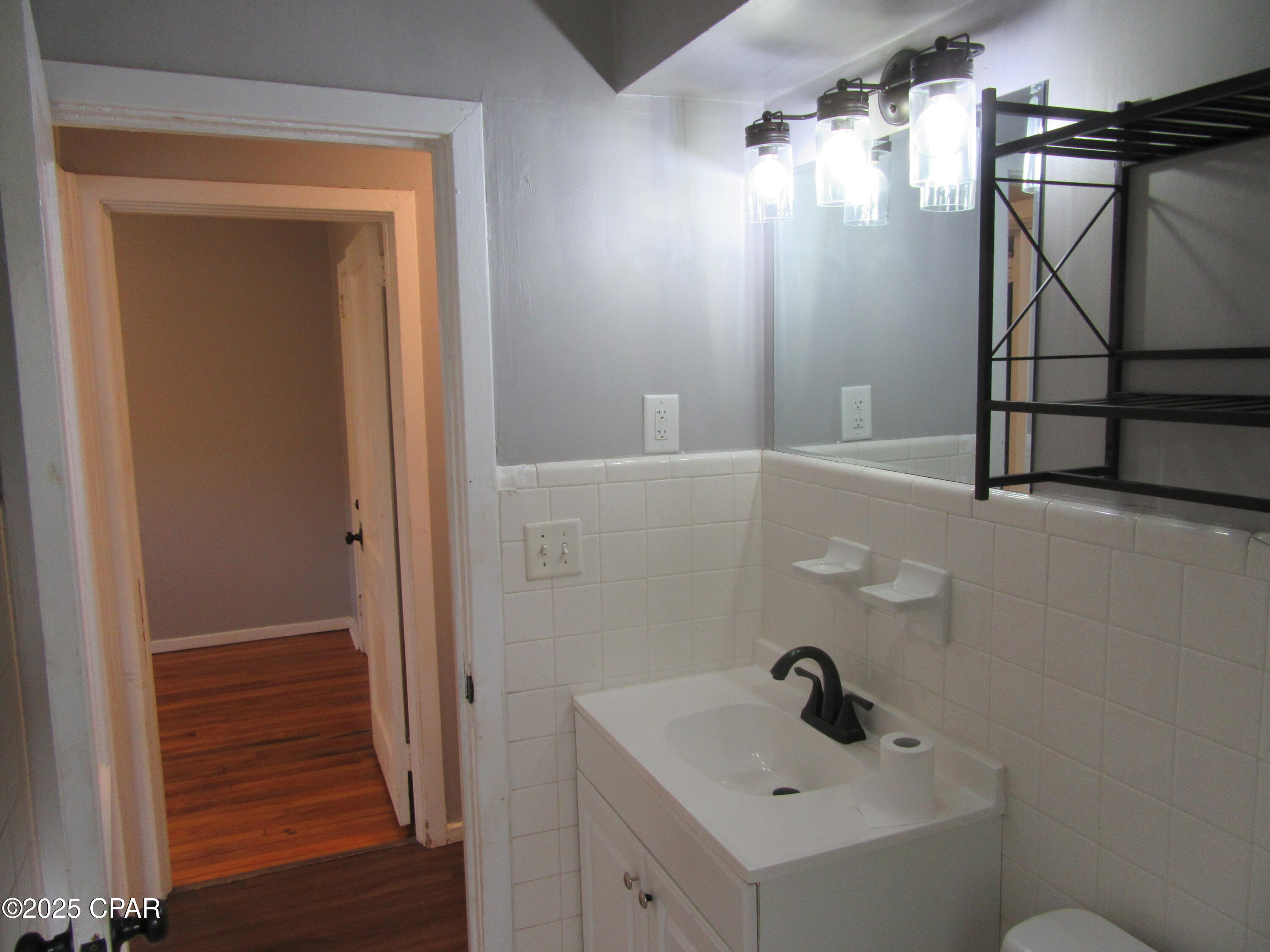 Image 17 For 1114 Fairland Avenue