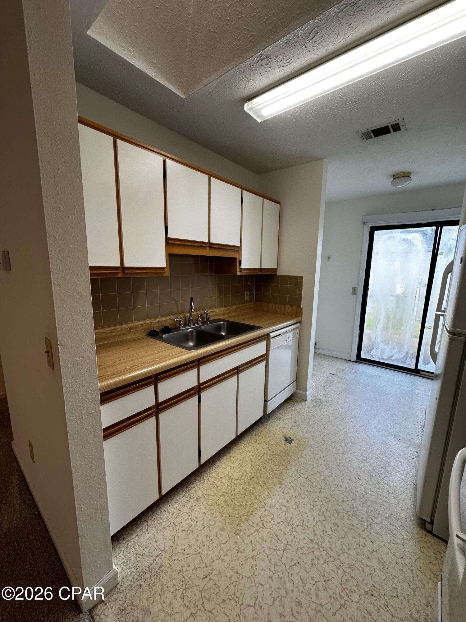 Image 12 For 126 Kristine Boulevard