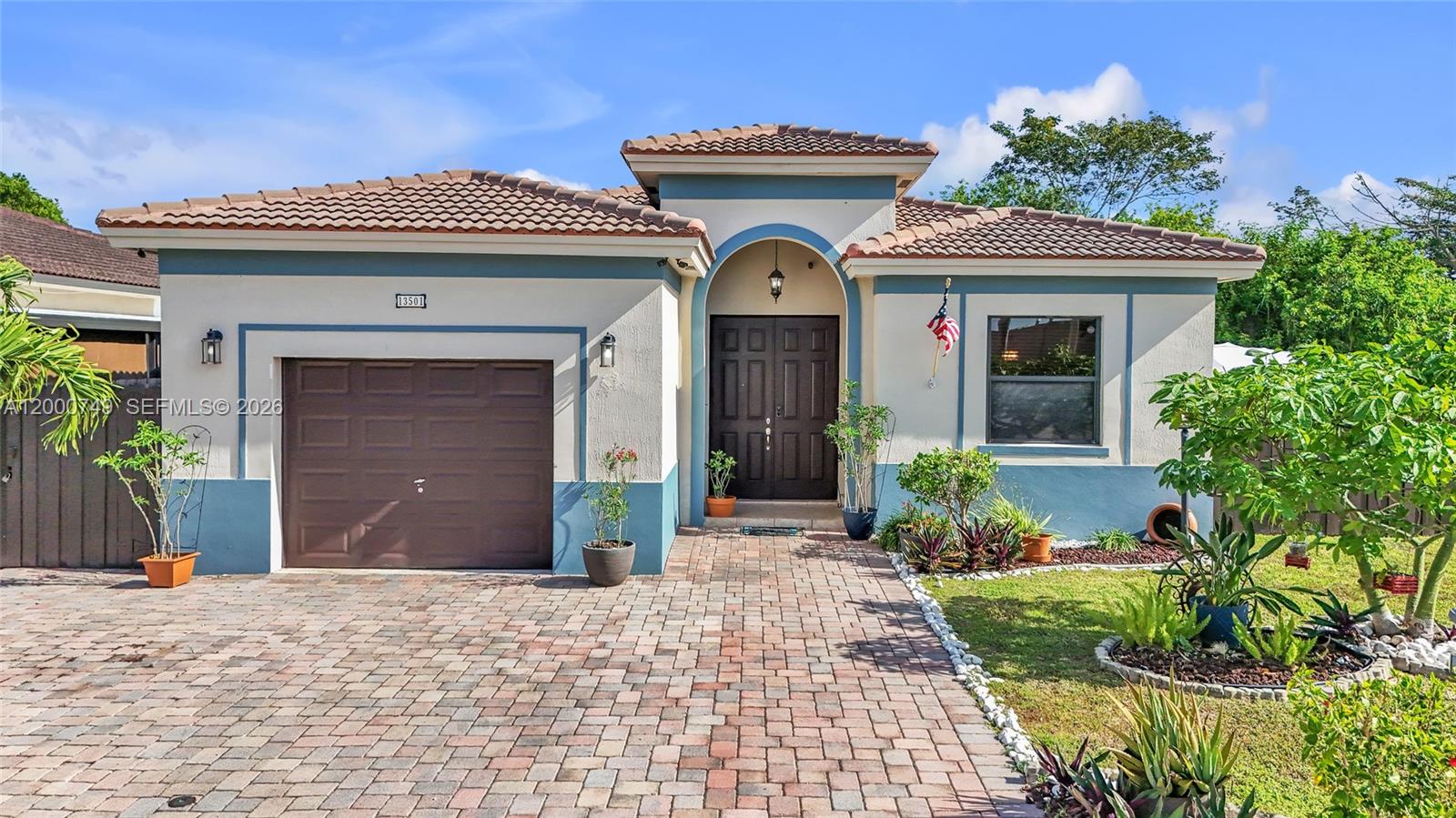 A H At Turnpike South