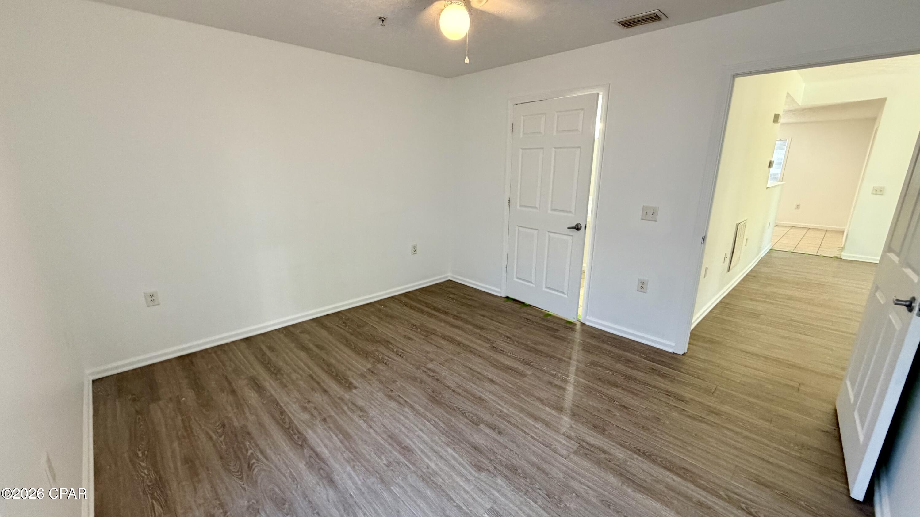 Image 11 For 9117 Laird Street 9127